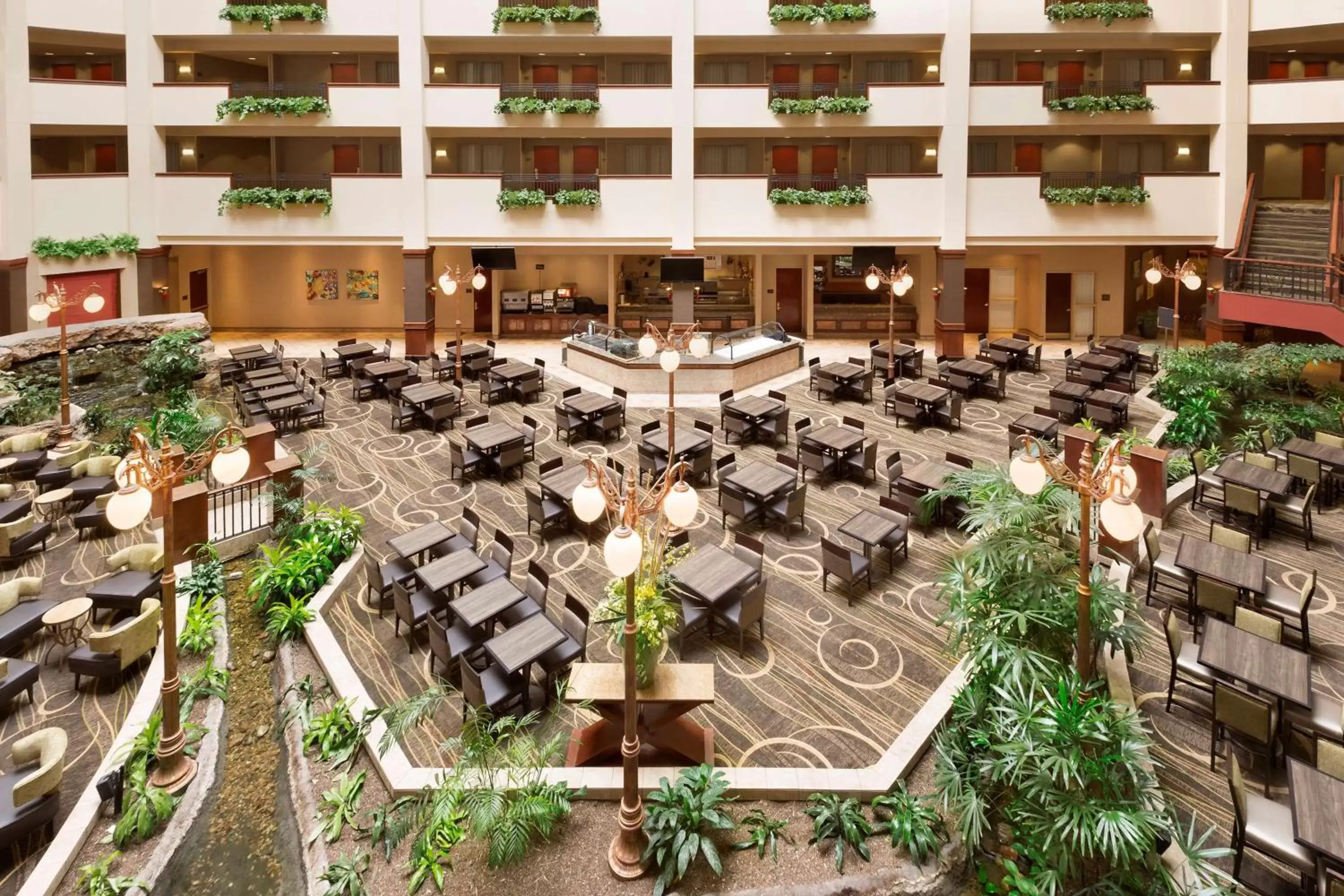 Lobby or reception in Embassy Suites Lincoln