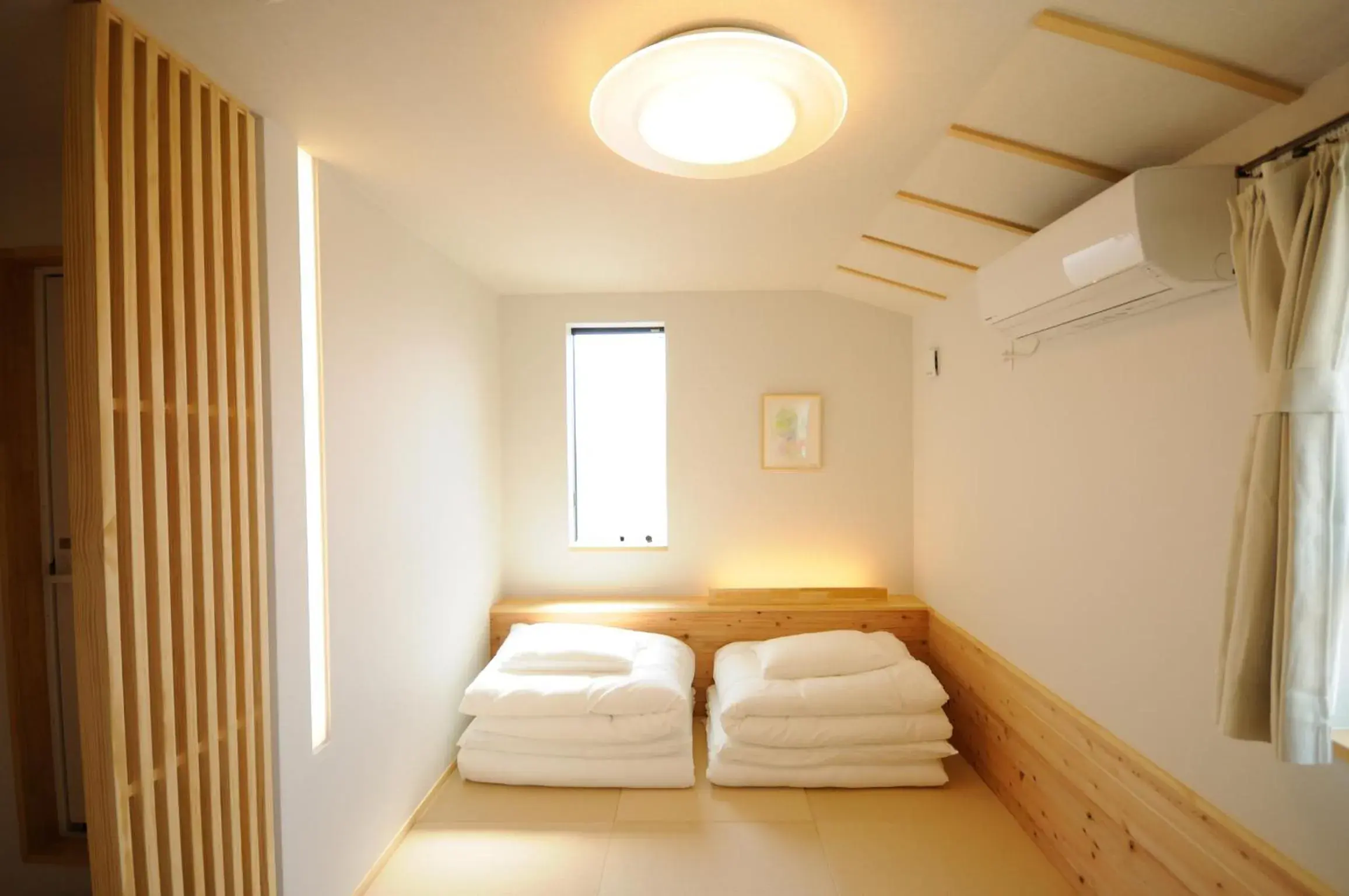 Bedroom, Bed in Onya Tachibana