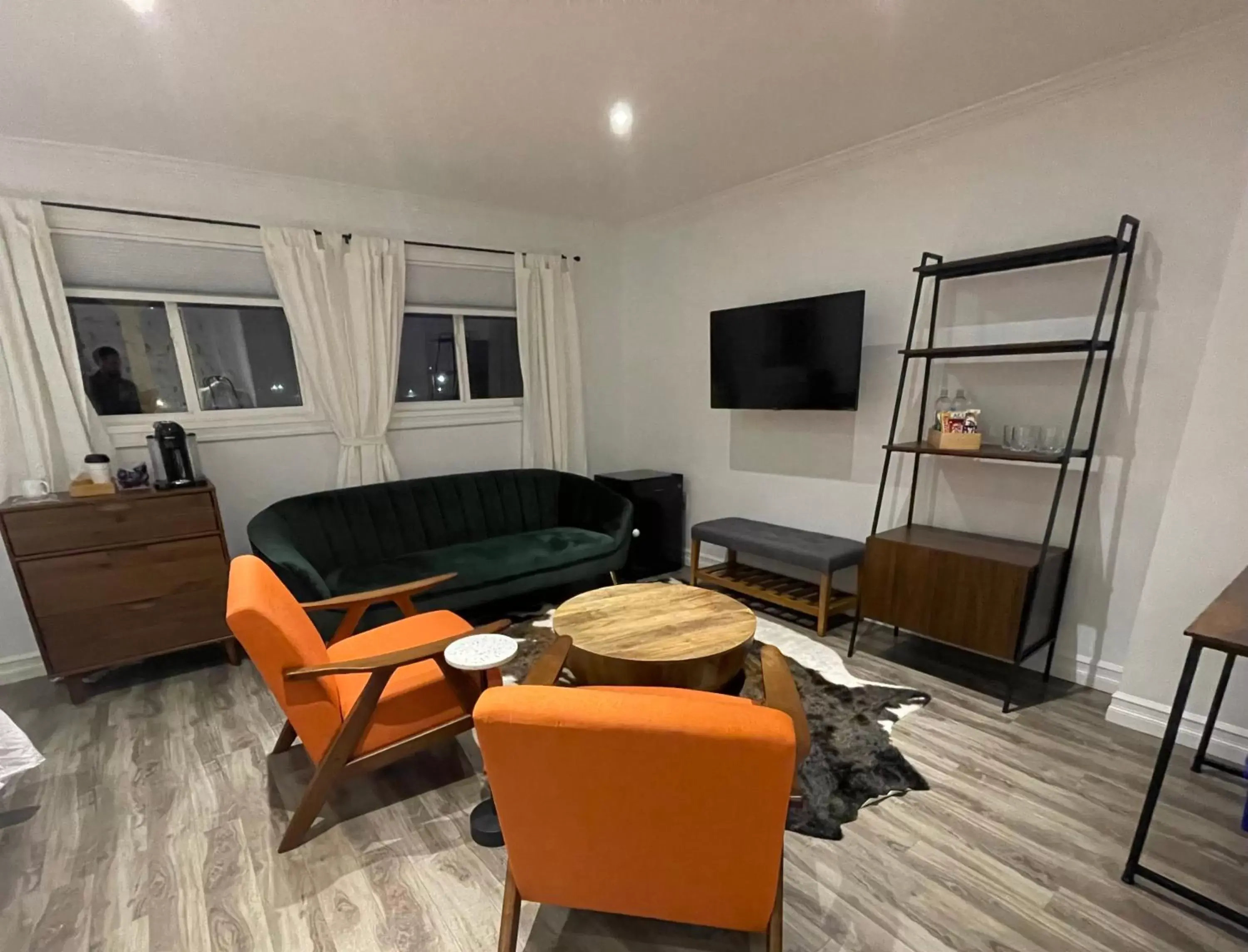 Living room, Seating Area in The Archie & Isidore Hotel