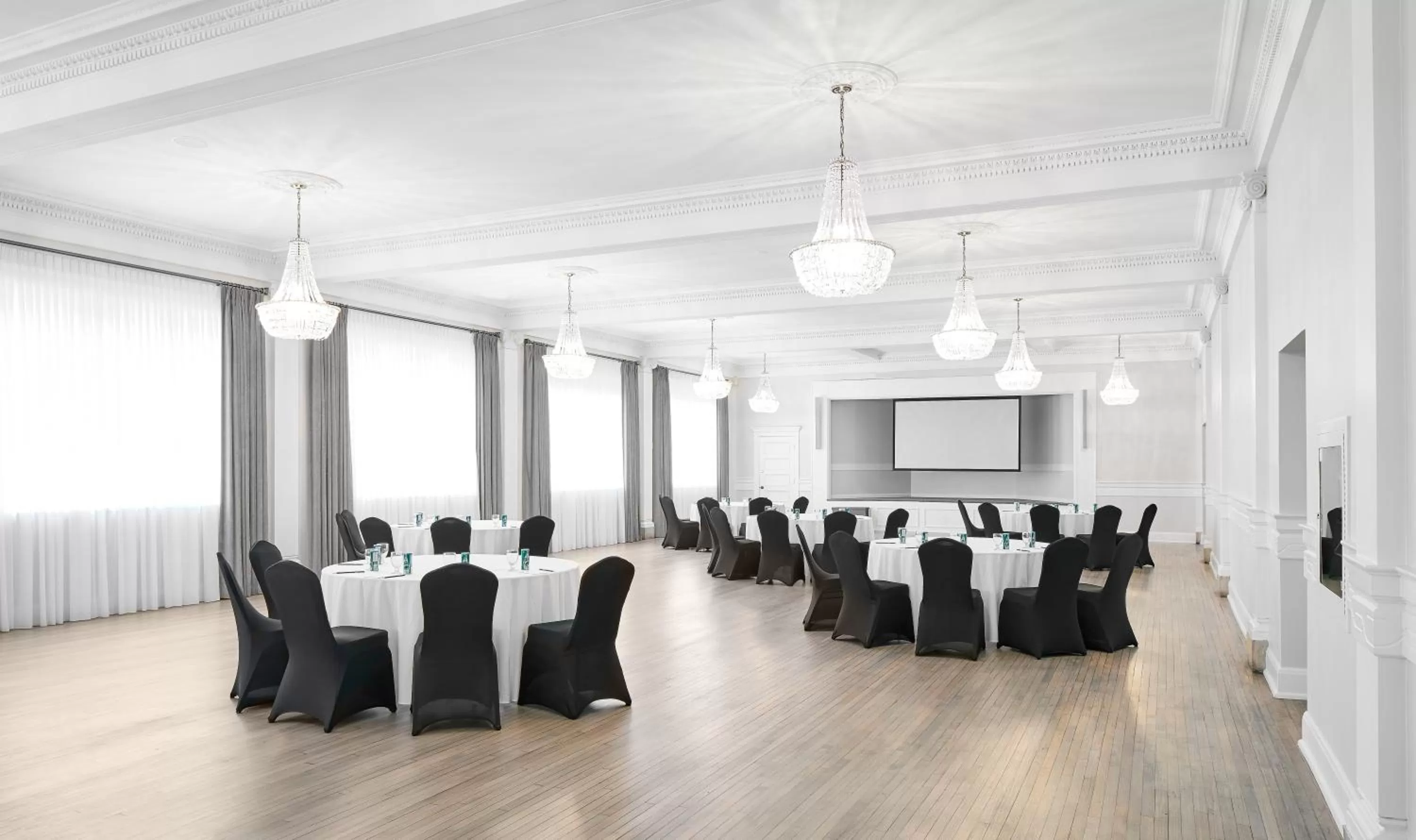 Banquet/Function facilities in The Walper Hotel, part of JdV by Hyatt