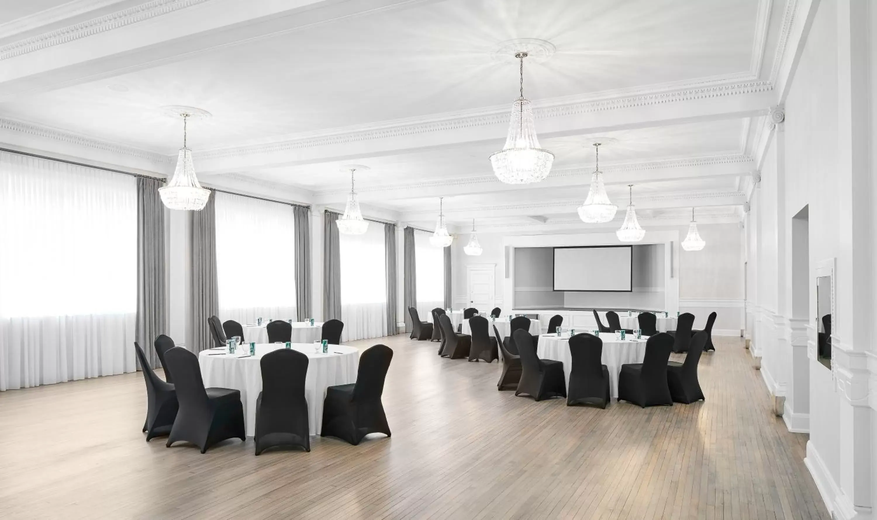 Banquet/Function facilities, Banquet Facilities in The Walper Hotel, part of JdV by Hyatt