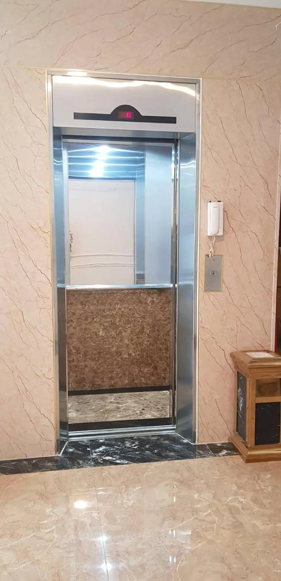 elevator in ELISA HOTEL