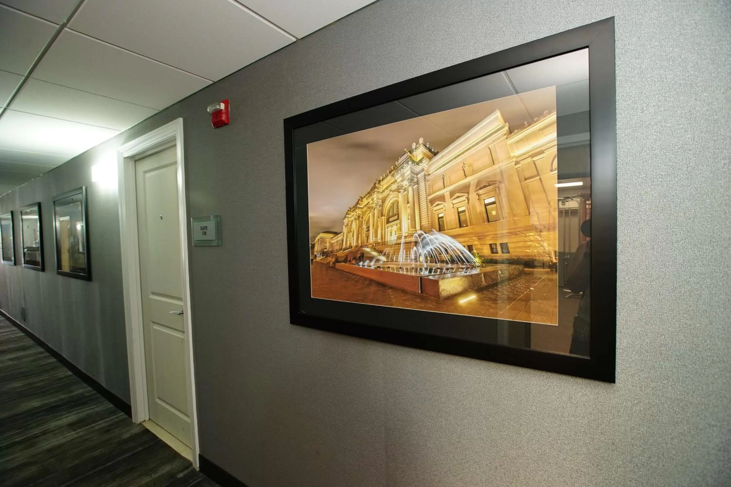 Other, TV/Entertainment Center in Best Western Paramus Hotel & Suites