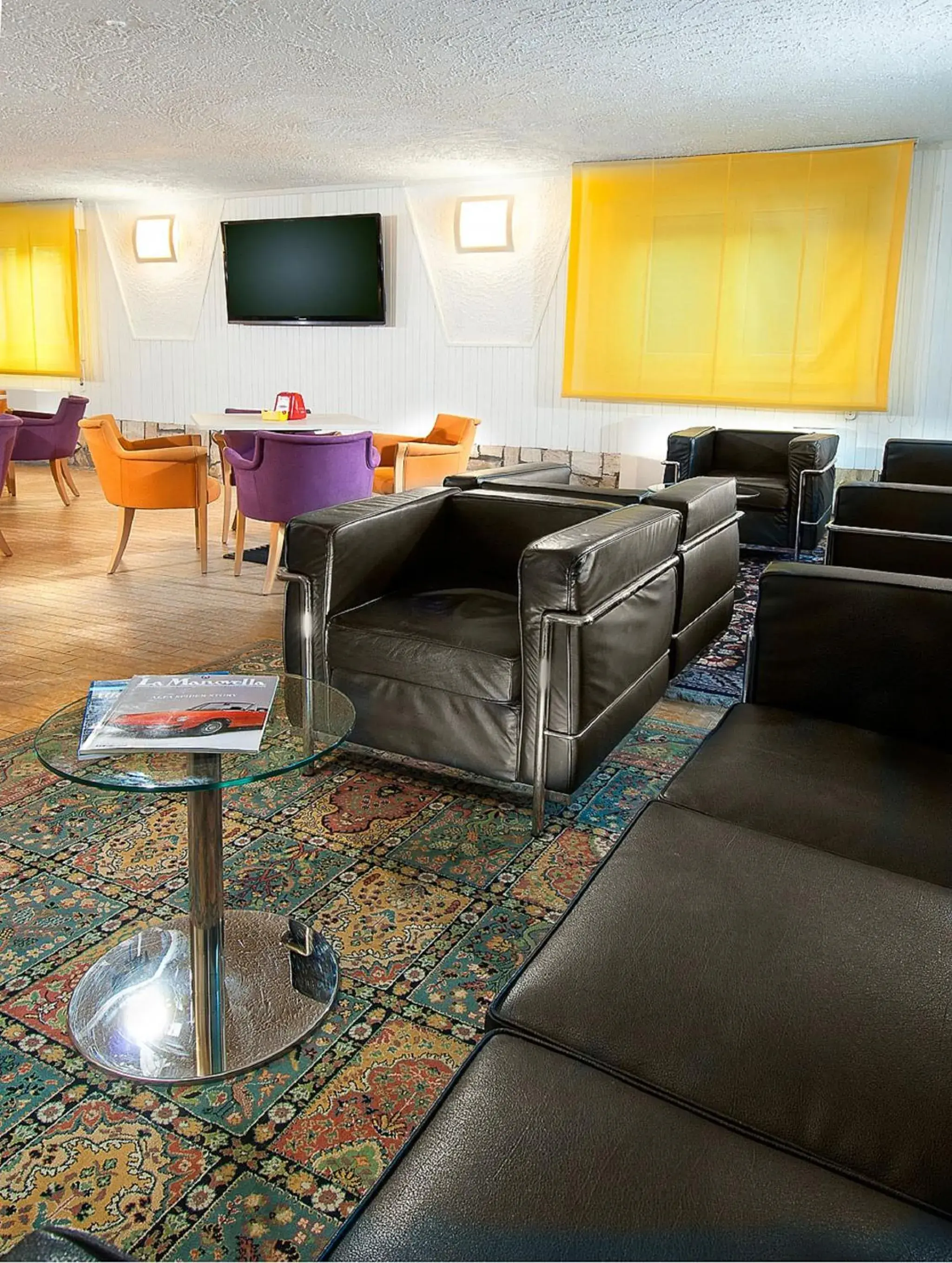 Lounge or bar in Hotel St. Moritz Lounge or bar in Hotel St. Moritz