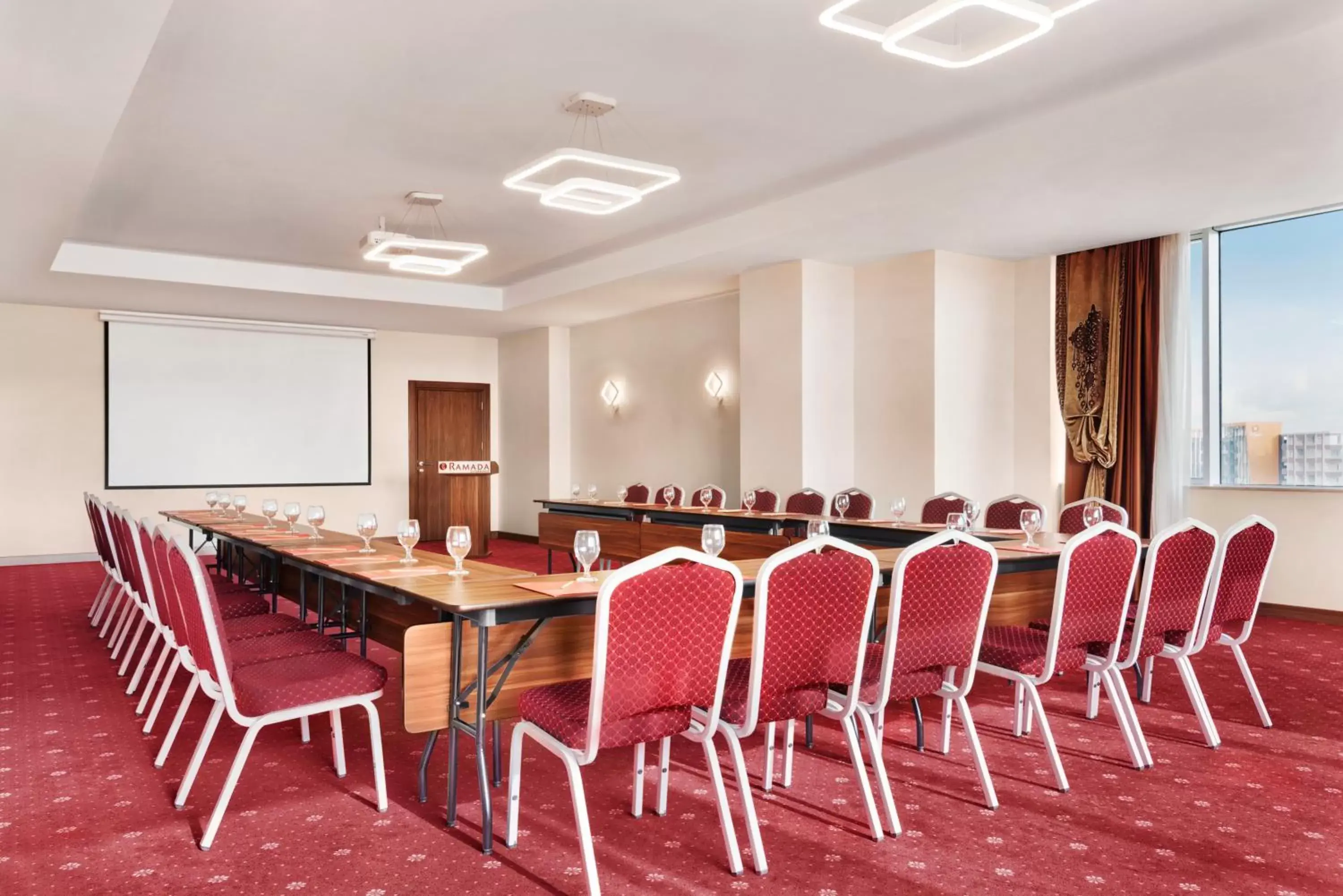 Meeting/conference room in Ramada by Wyndham Diyarbakir