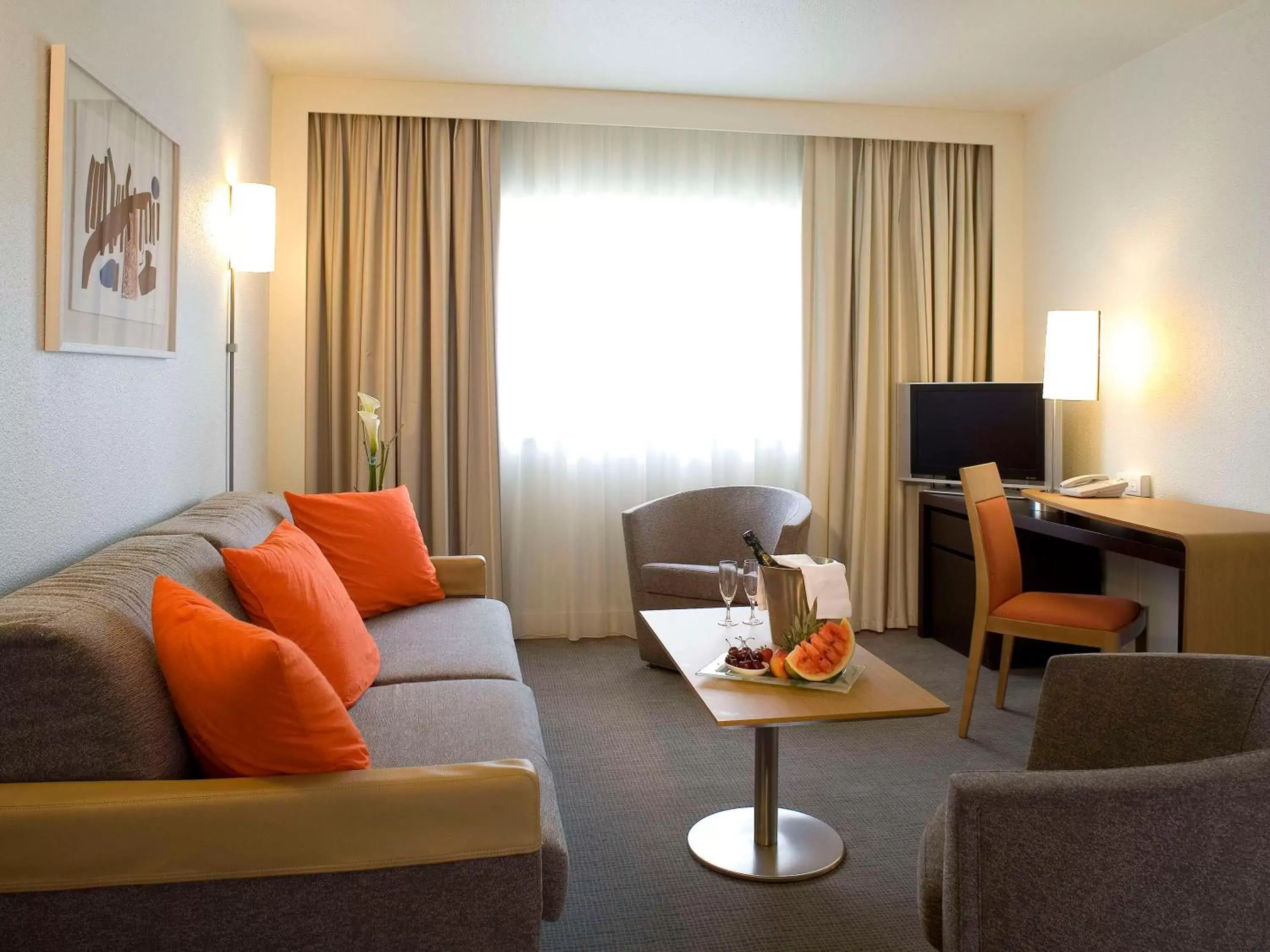 Bedroom, Seating Area in Novotel Belfort Centre Atria