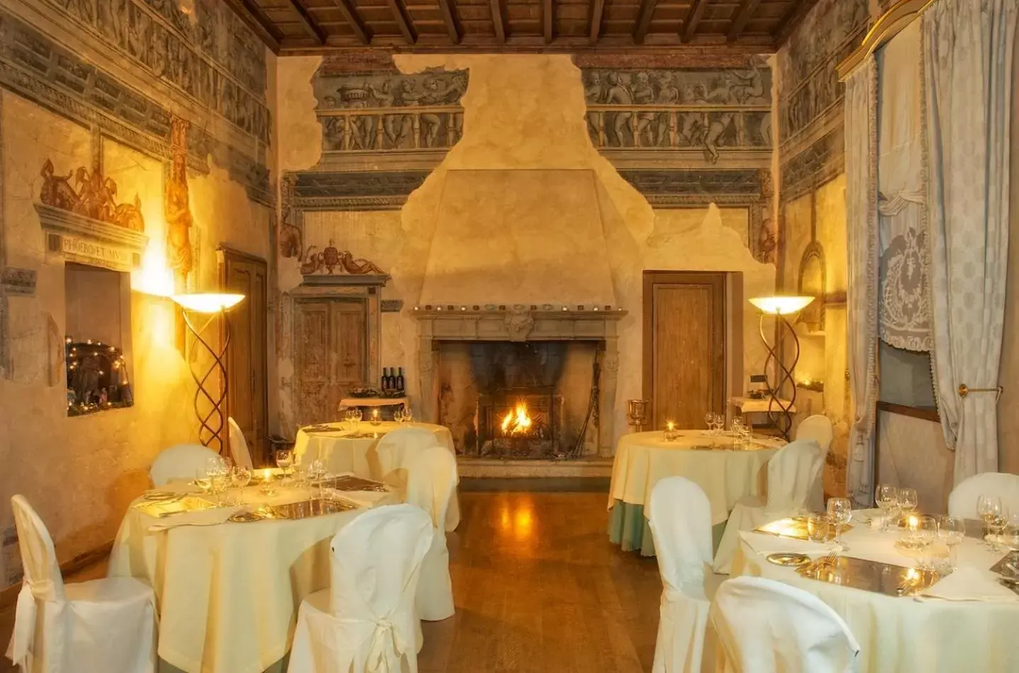 Banquet Facilities in Hotel Locanda Dei Mai Intees