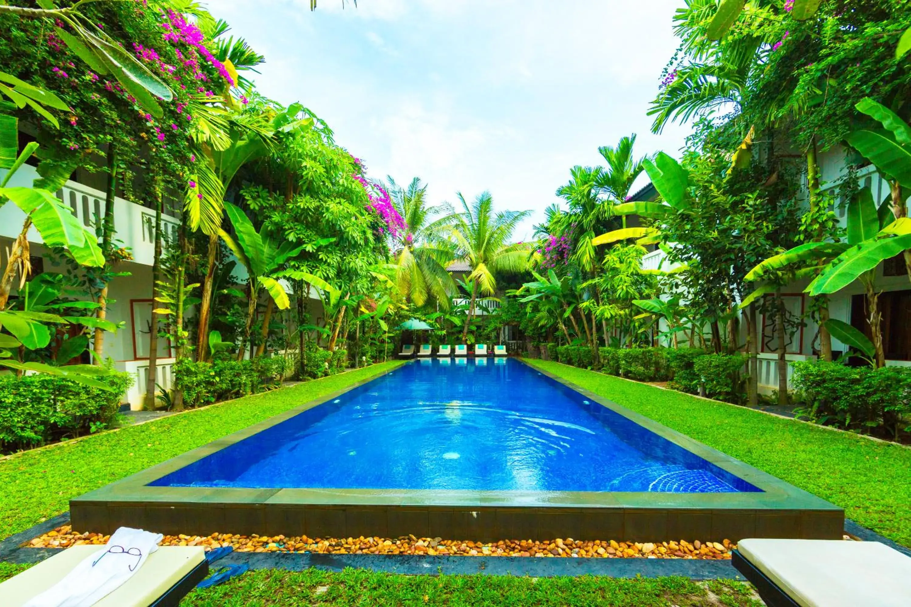 Pool view, Swimming Pool in La Residence Watbo Hotel