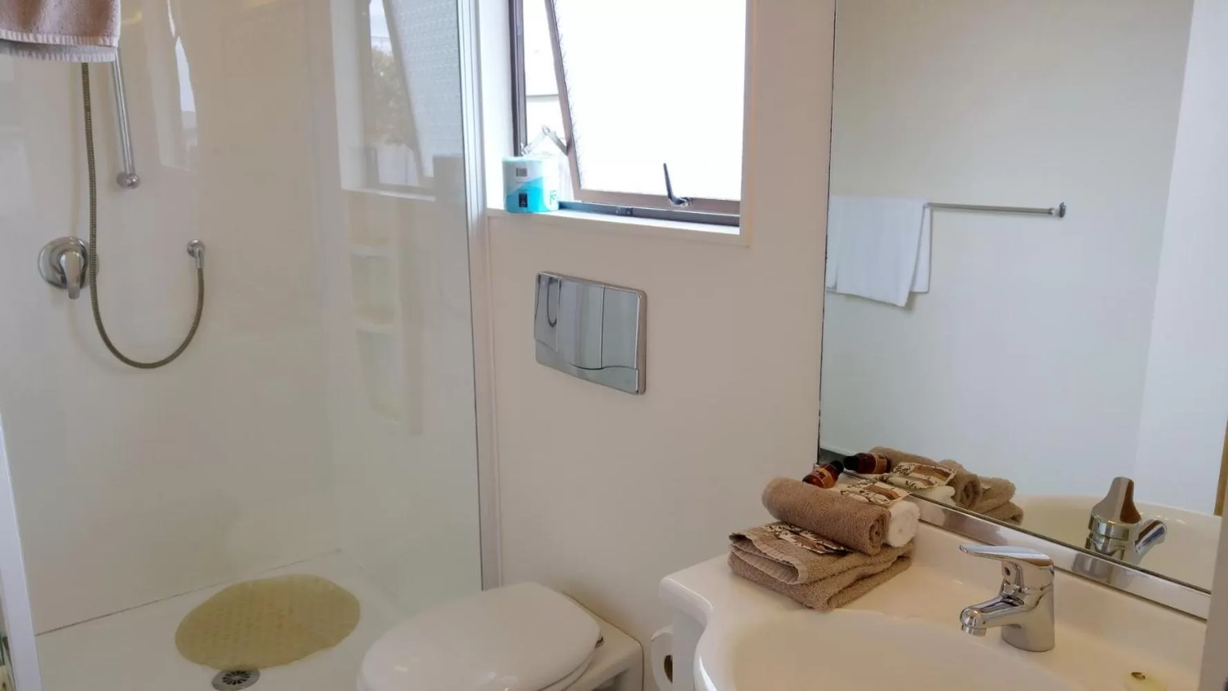 Day in Hobson's Choice Motel