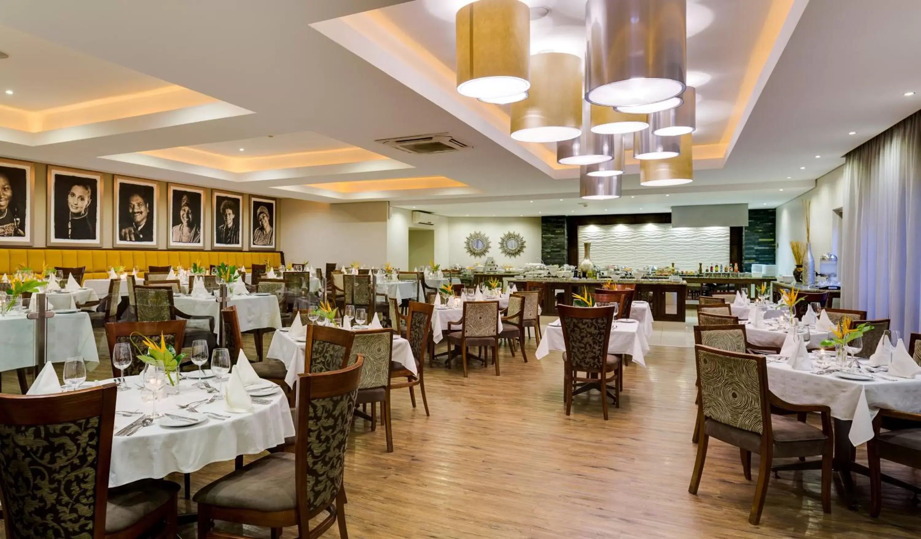 Restaurant/Places to Eat in ANEW Hotel Capital Pretoria
