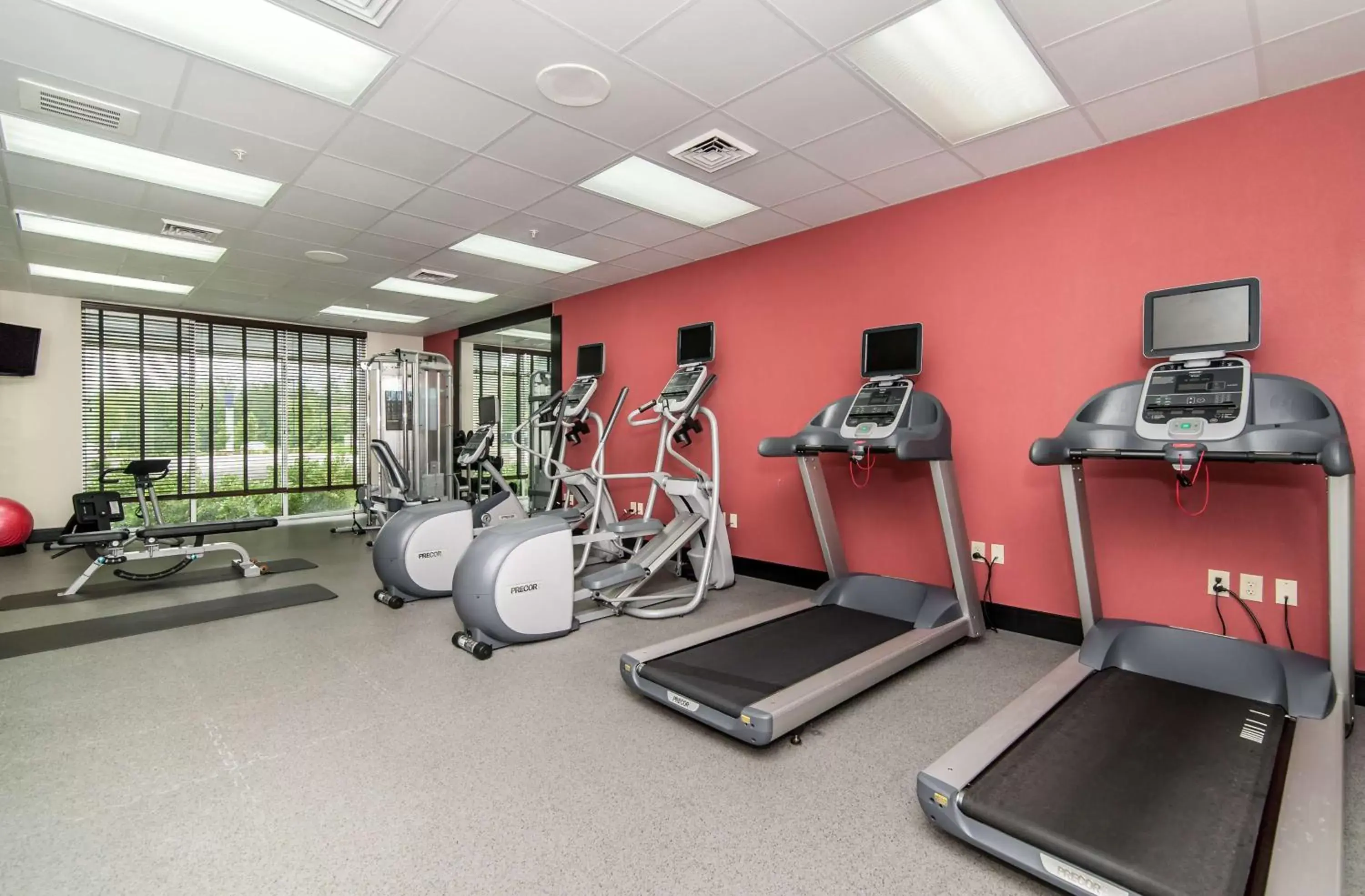 Fitness centre/facilities, Fitness Center/Facilities in Hilton Garden Inn Closest Foxwoods