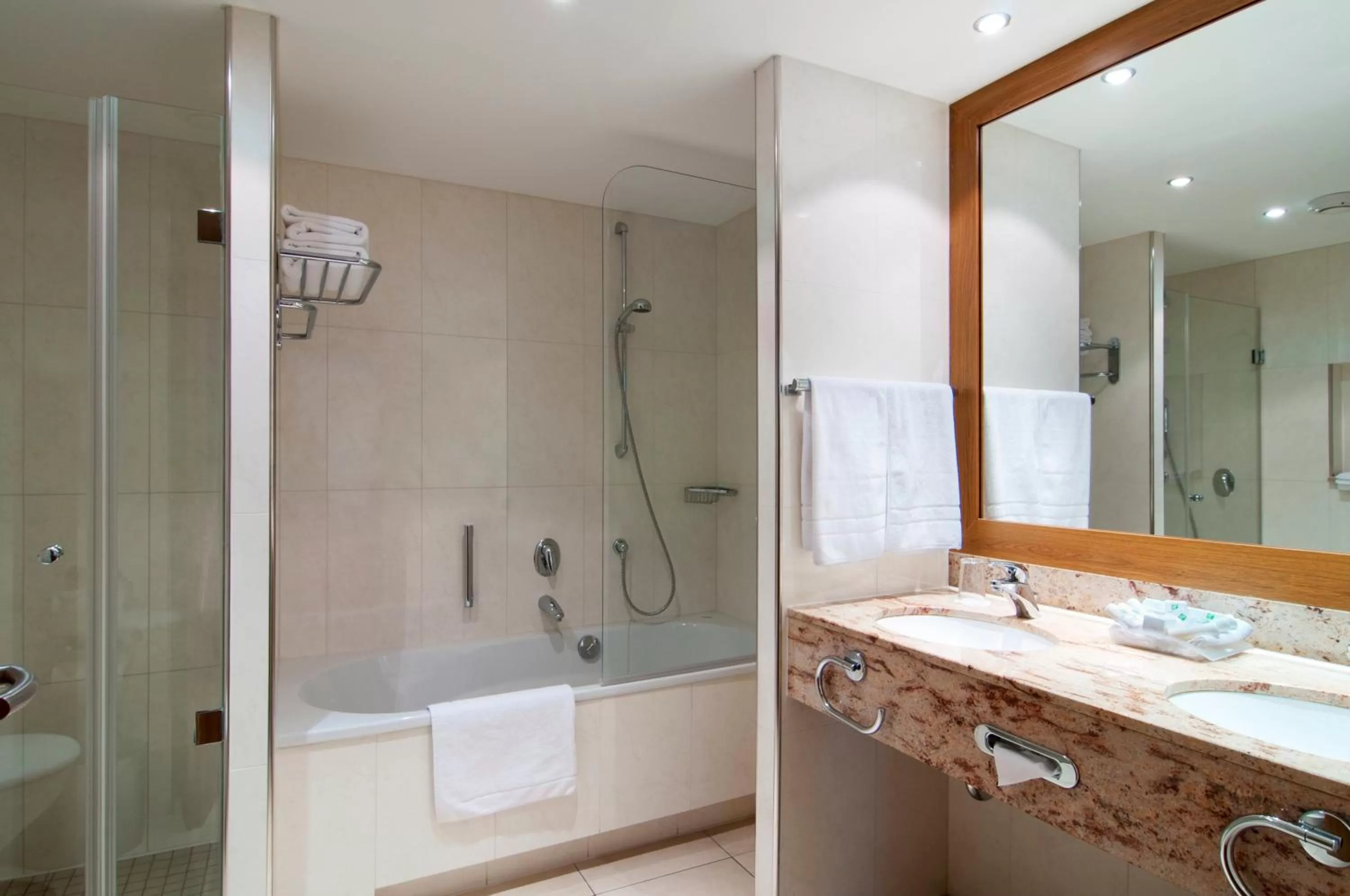 Photo of the whole room in Holiday Inn Nürnberg City Centre by IHG