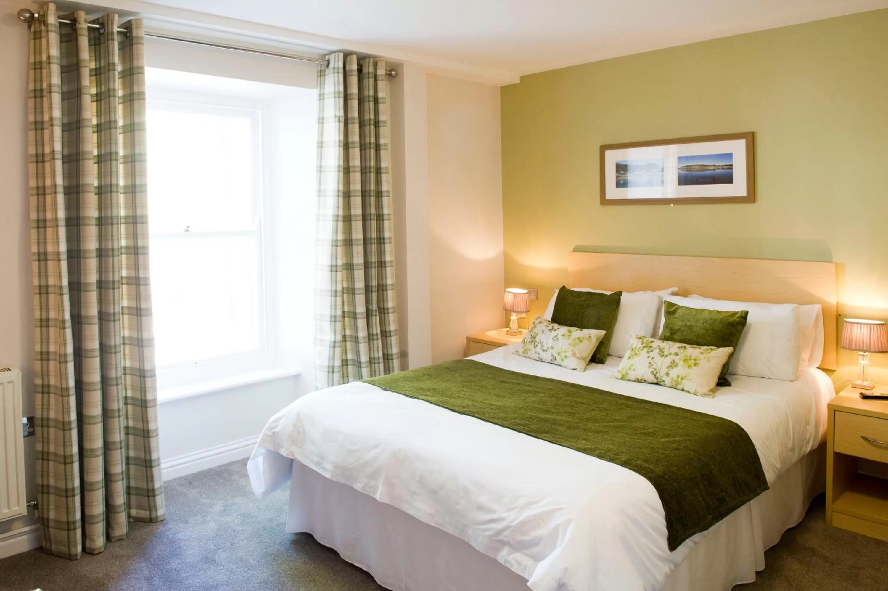 Rose and Crown Hotel