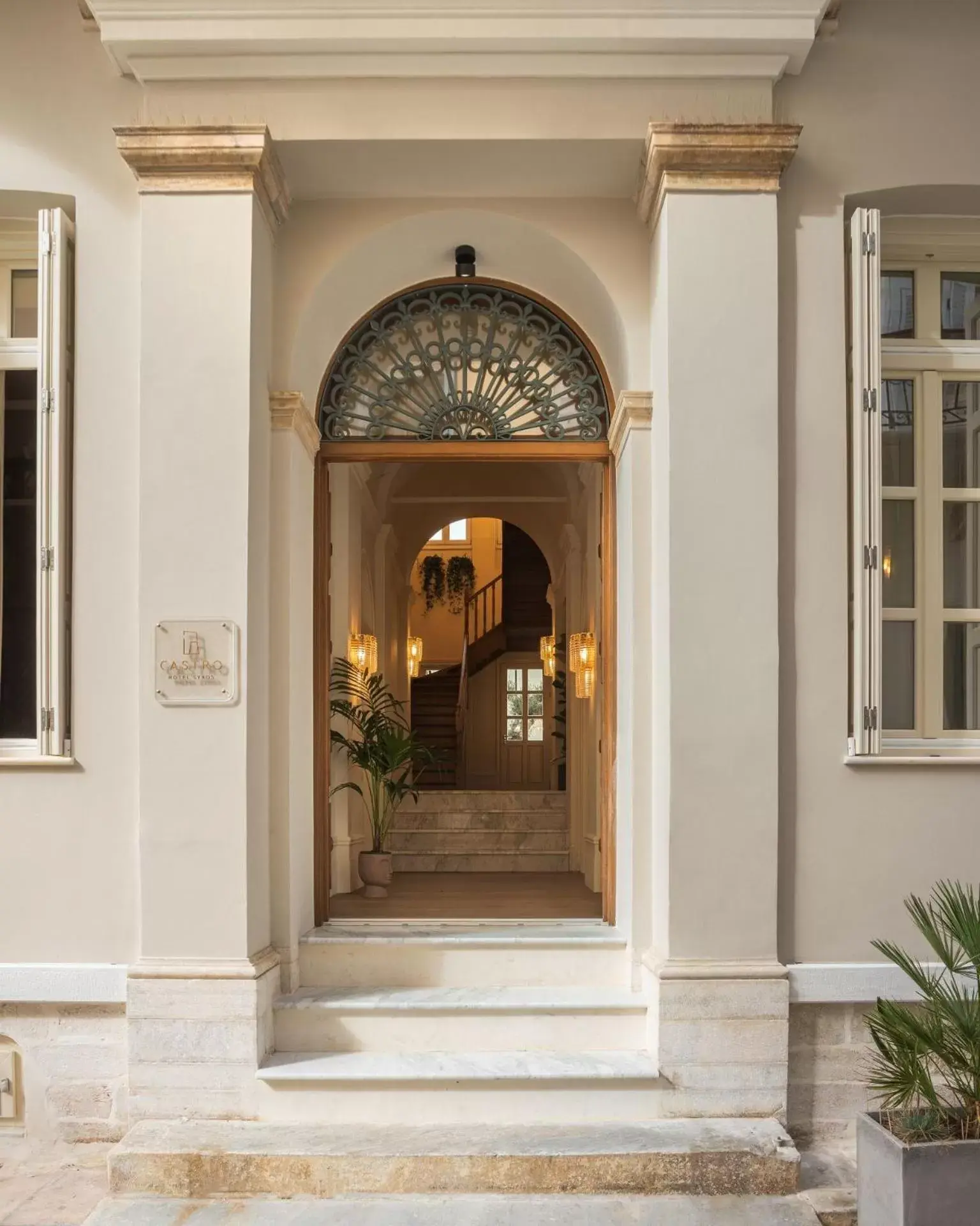 Facade/entrance in Castro Hotel Syros