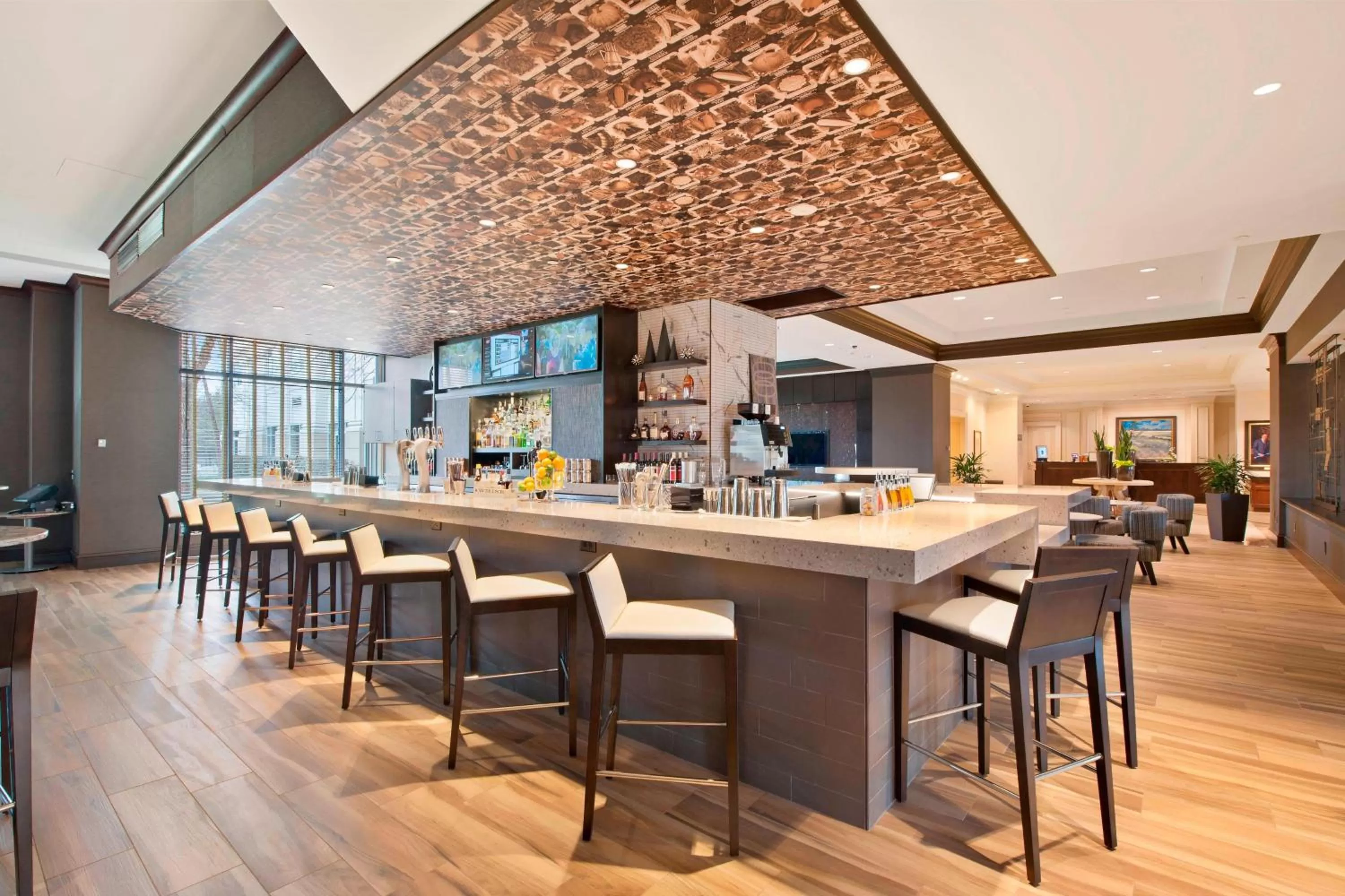 Lounge or bar in Bridgewater Marriott