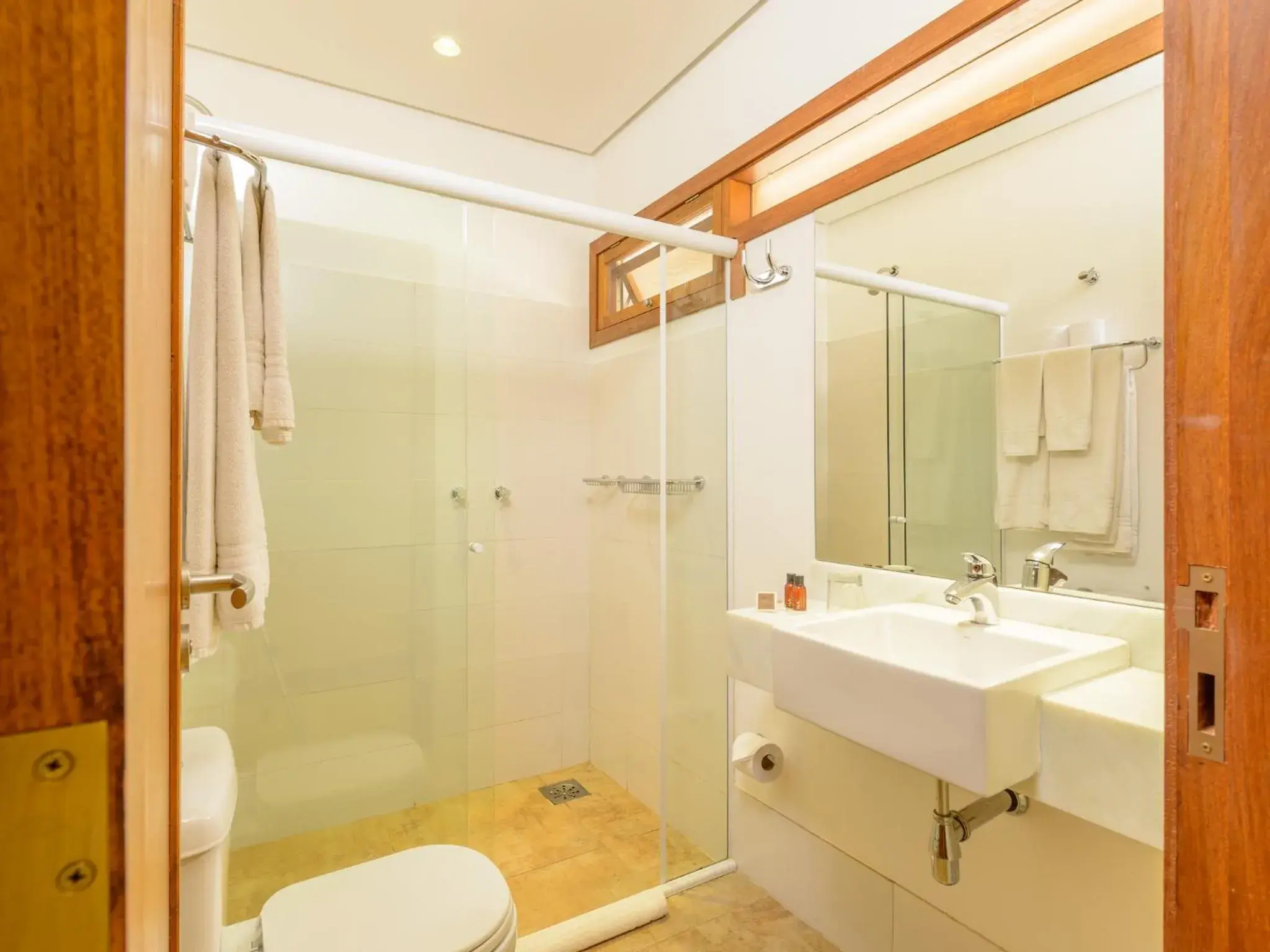 Shower, Bathroom in Kalango Hotel Boutique