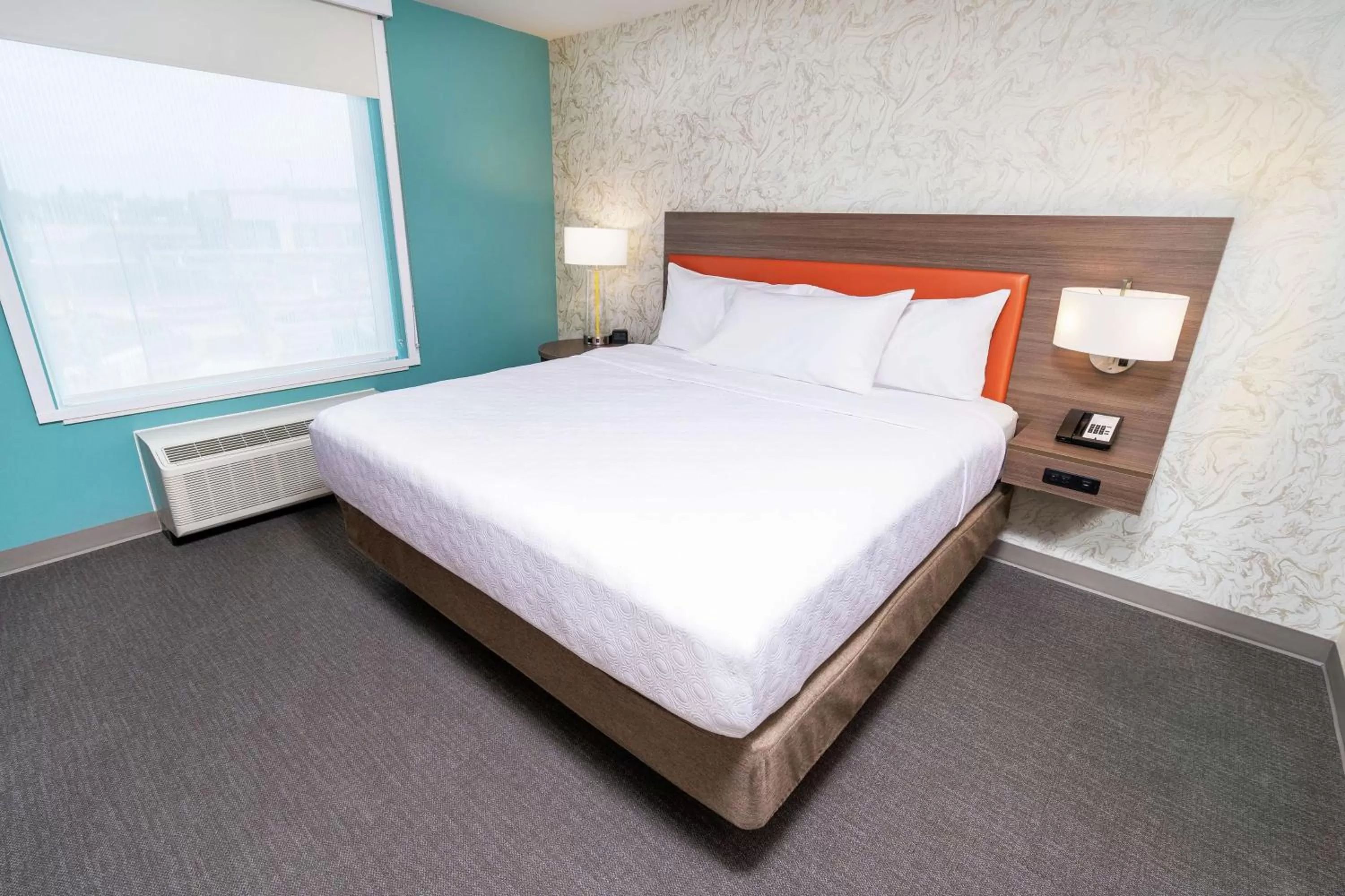 Bed in Home2 Suites By Hilton Roseville Sacramento