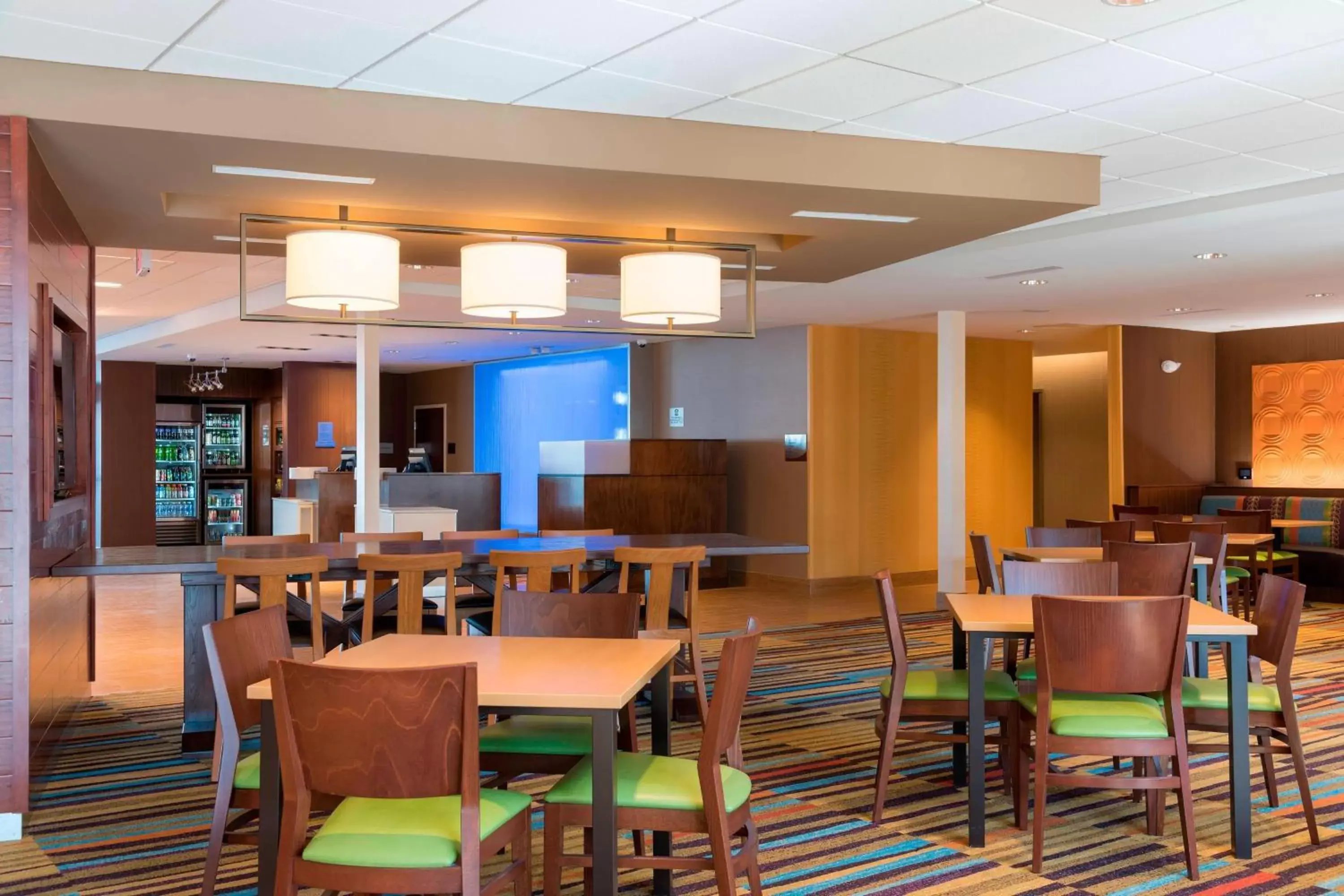 Restaurant/Places to Eat in Fairfield Inn & Suites by Marriott Indianapolis Fishers