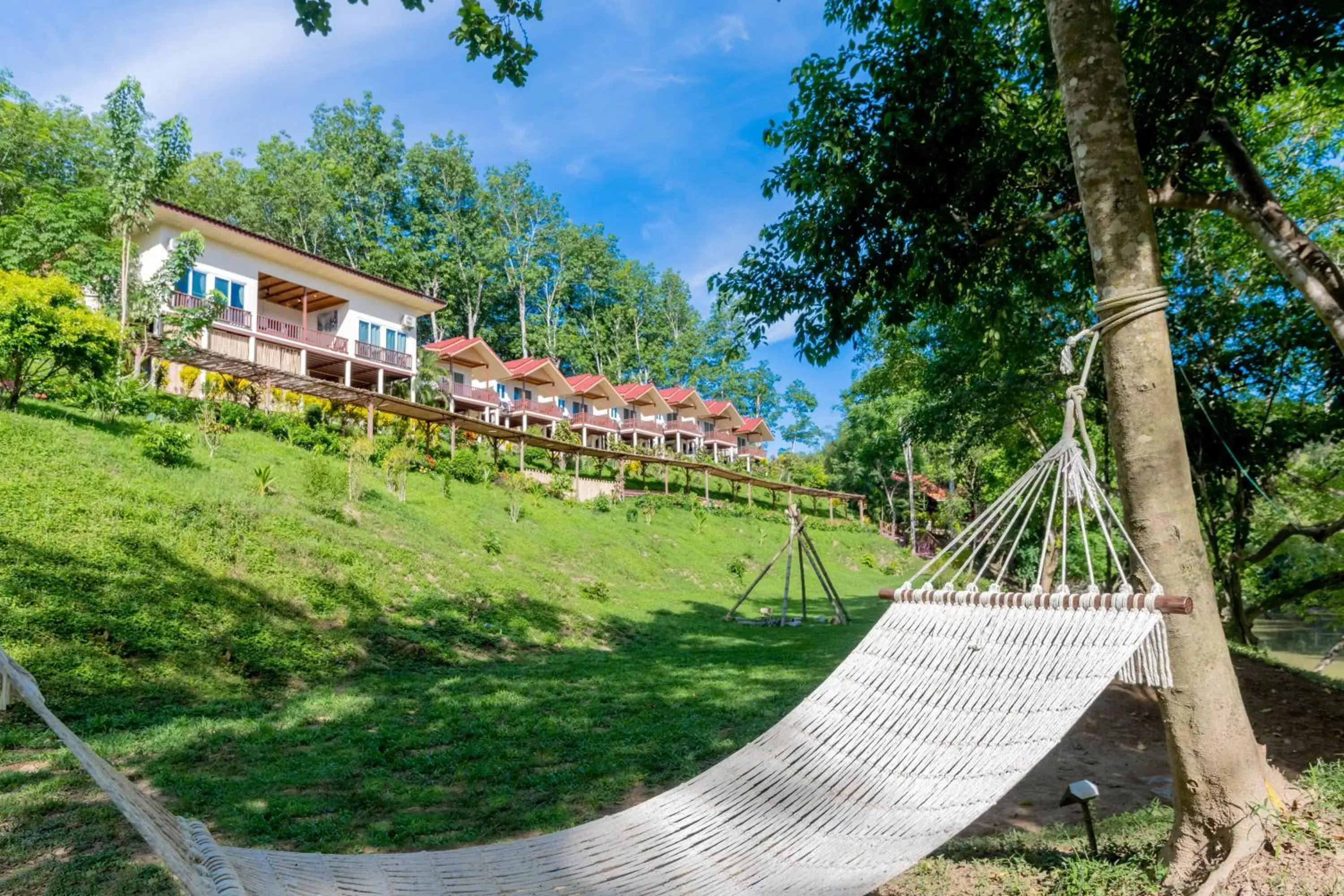 Garden in Khao Sok River Home Resort