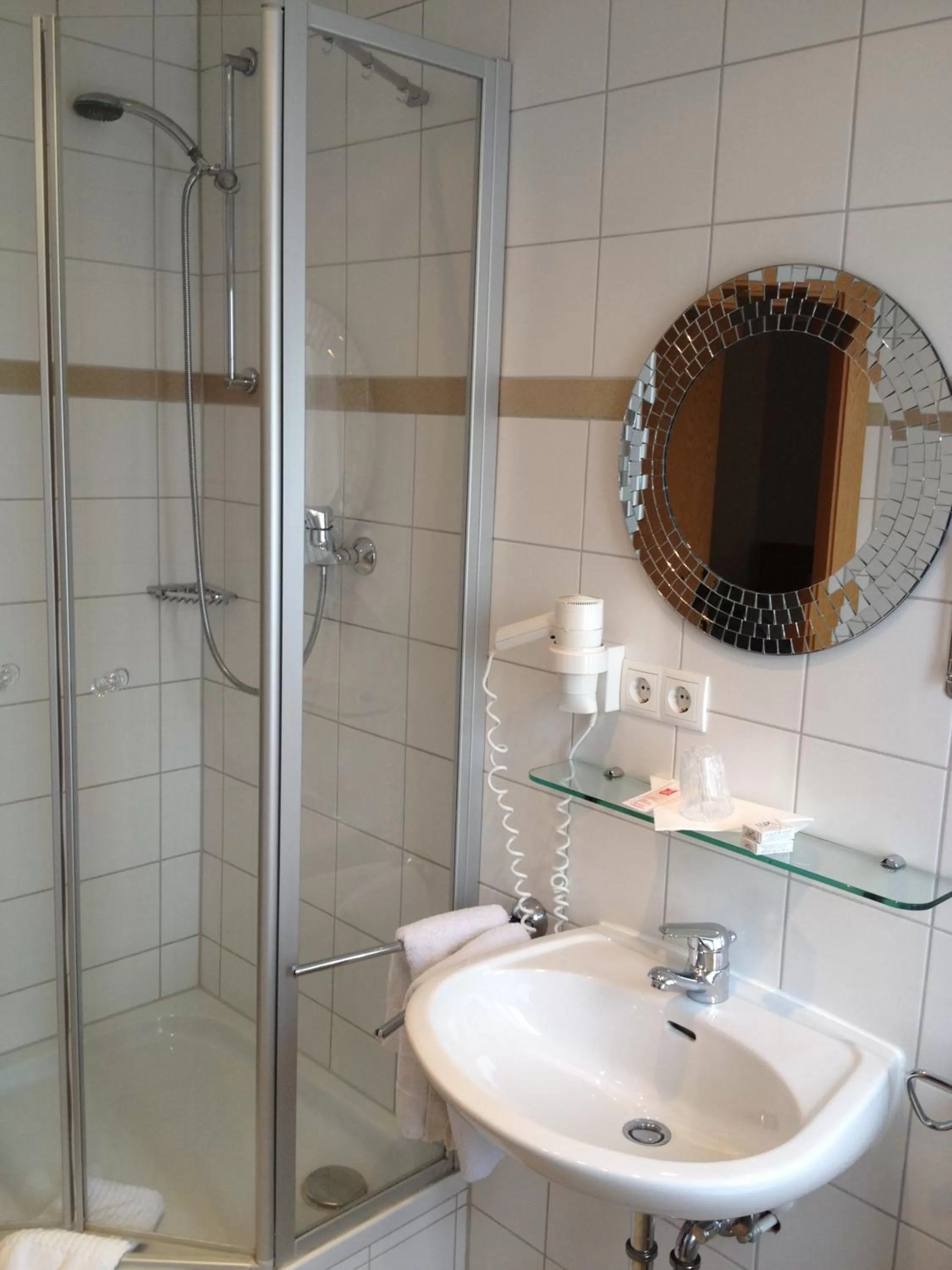 Bathroom in Forstnerwirt hotel | stubn | biergarten