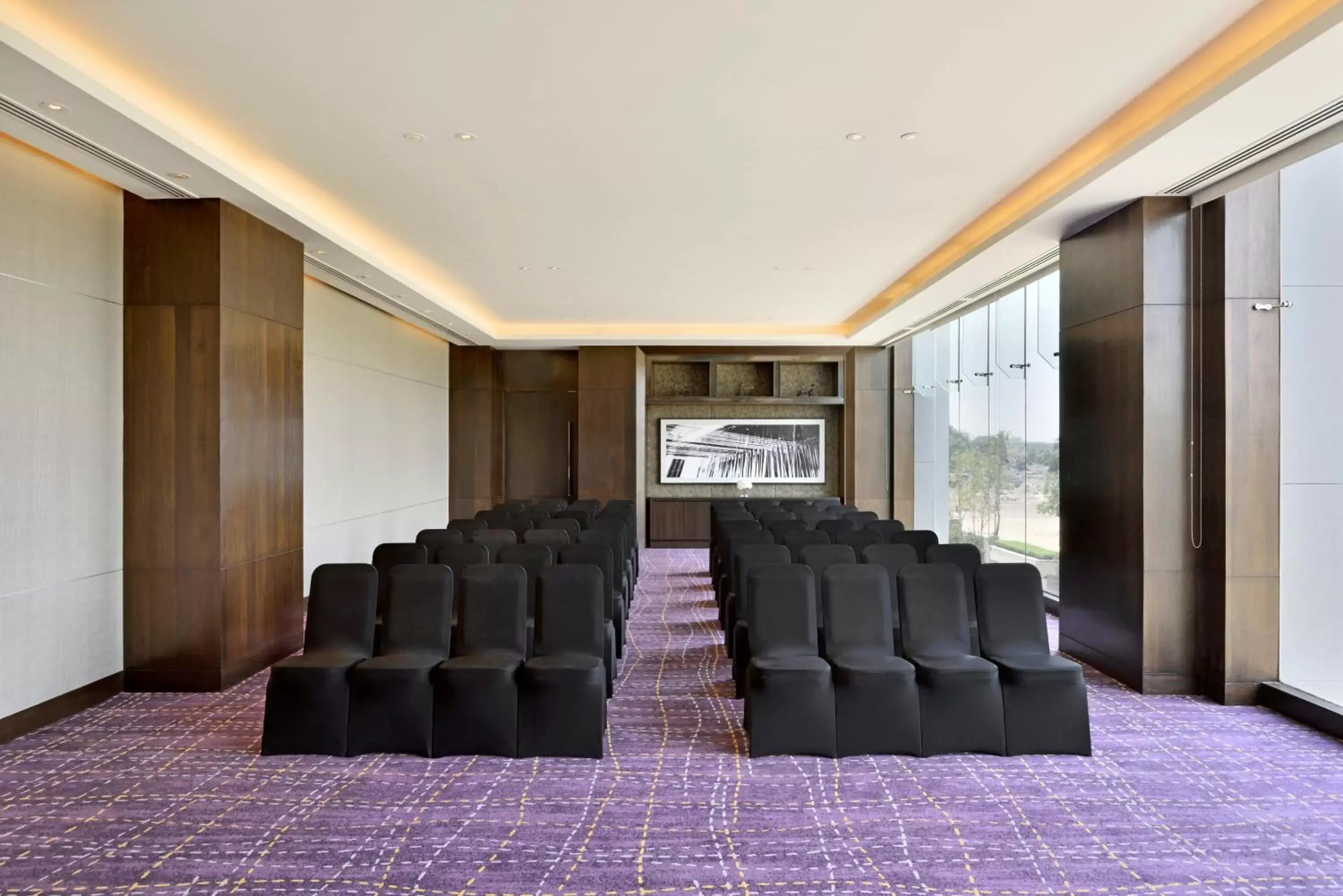 Banquet/Function facilities in Radisson Blu Faridabad