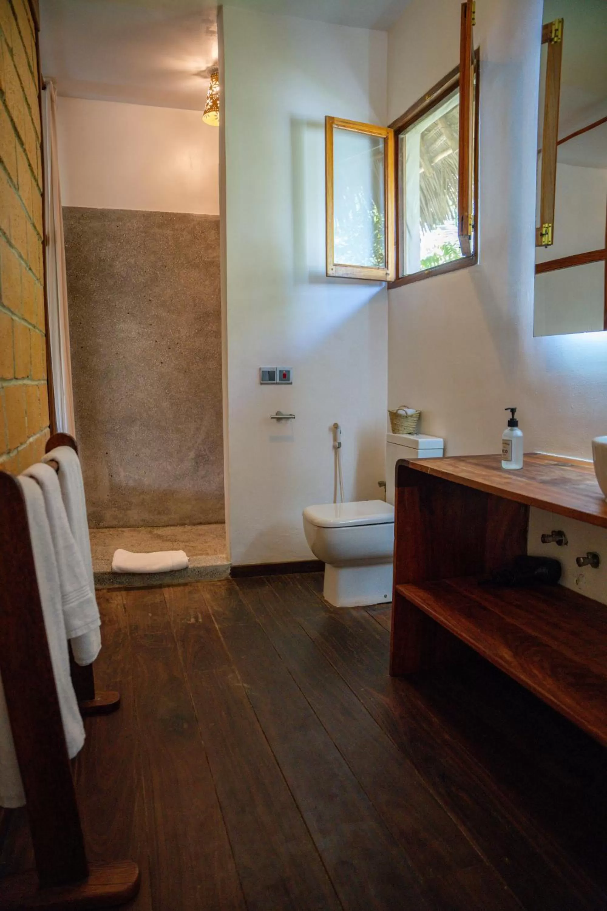 Shower, Bathroom in Aluna Nungwi