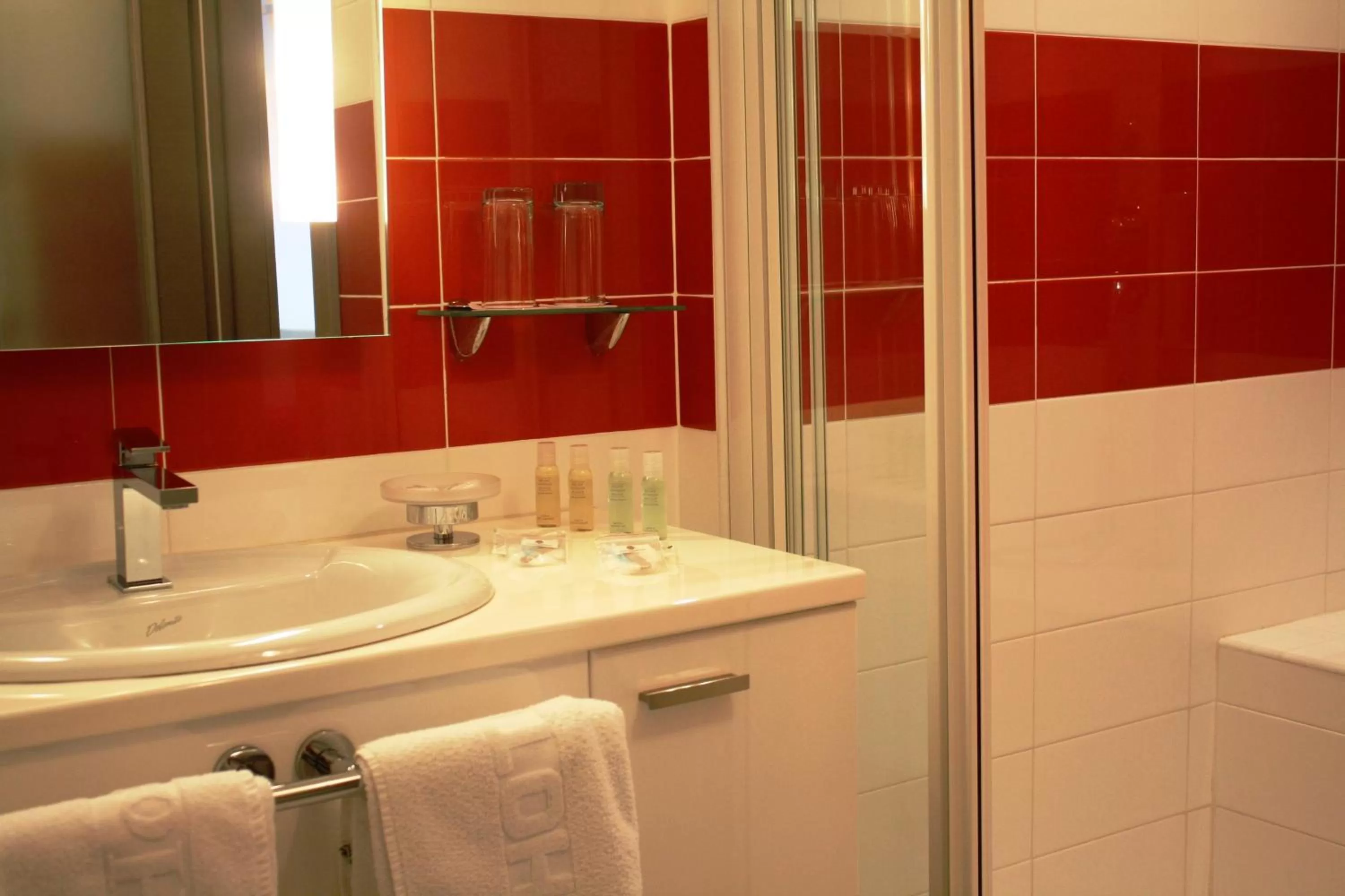 Bathroom in Garni Hotel Leopold I