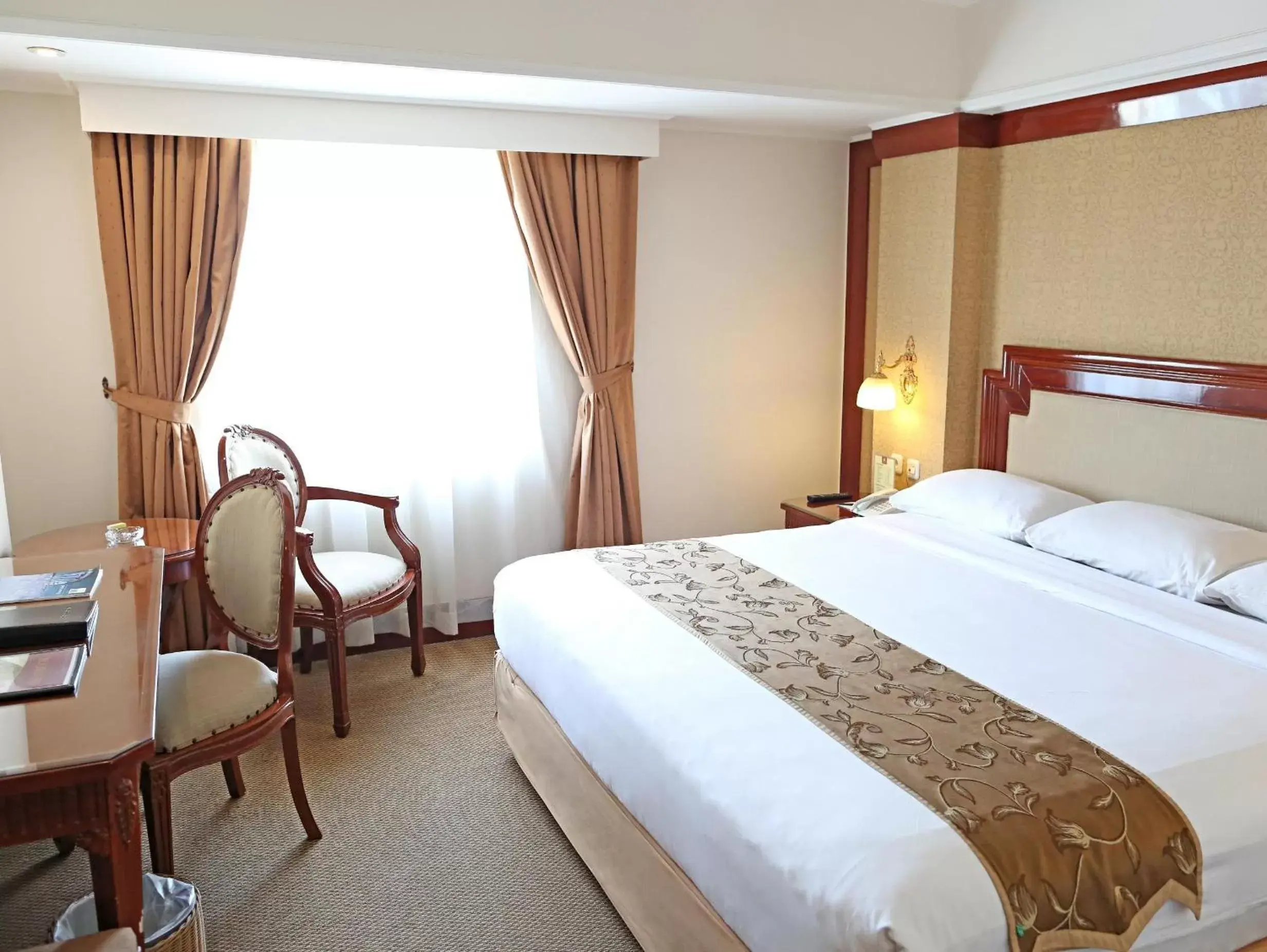 Bedroom, Bed in Golden Boutique Hotel Melawai Bedroom, Bed in Golden Boutique Hotel Melawai