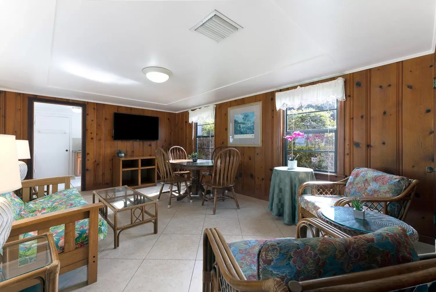 Living room in Rock Reef Resort