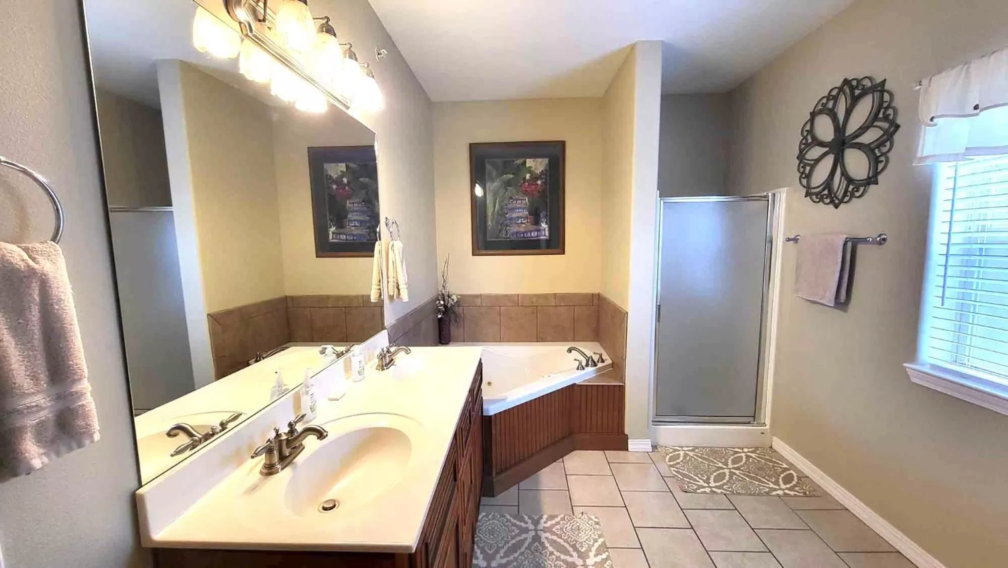 Bathroom in Rockwood Condos on Table Rock Lake With Boat Slips