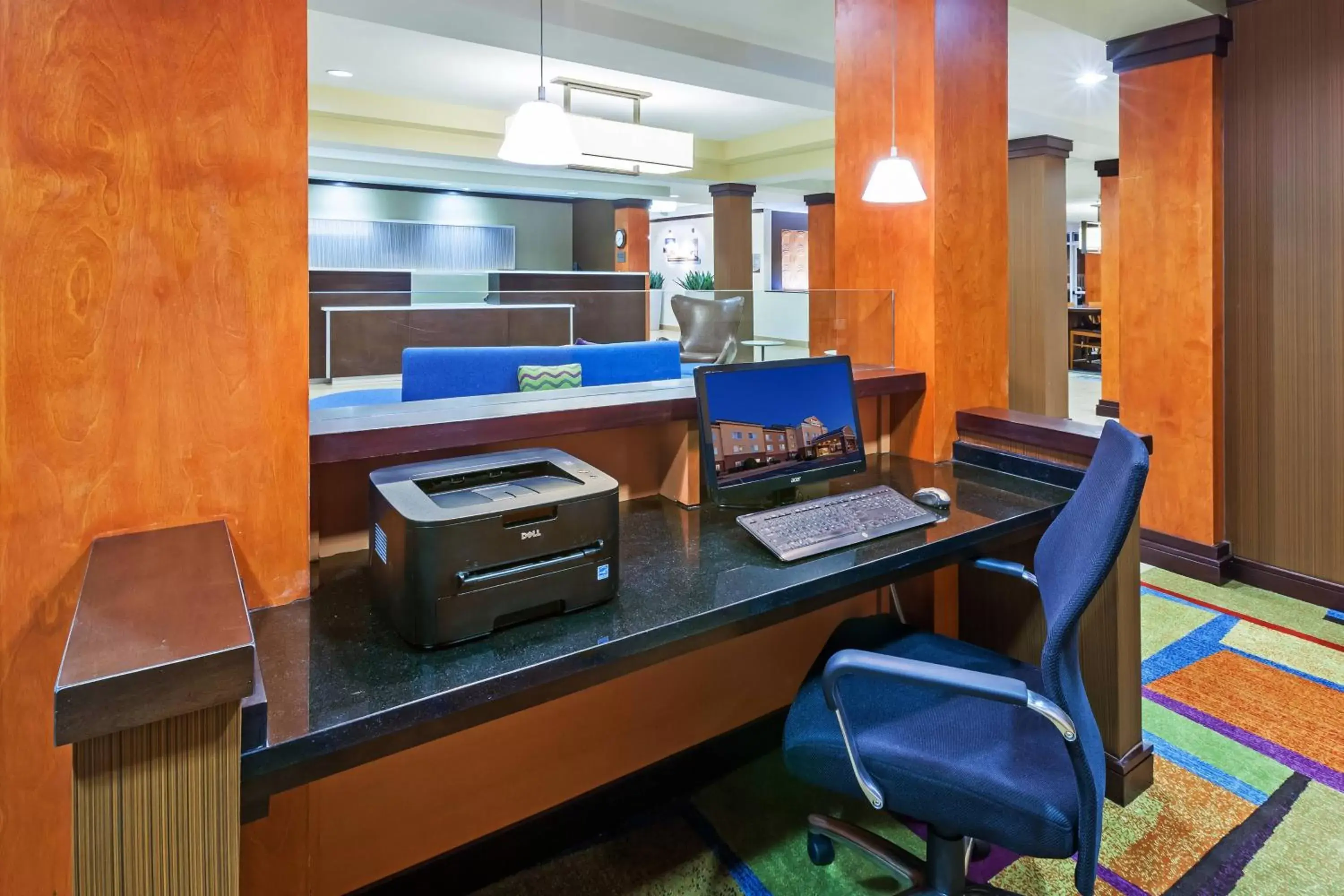 Business facilities in Fairfield Inn & Suites by Marriott Rogers