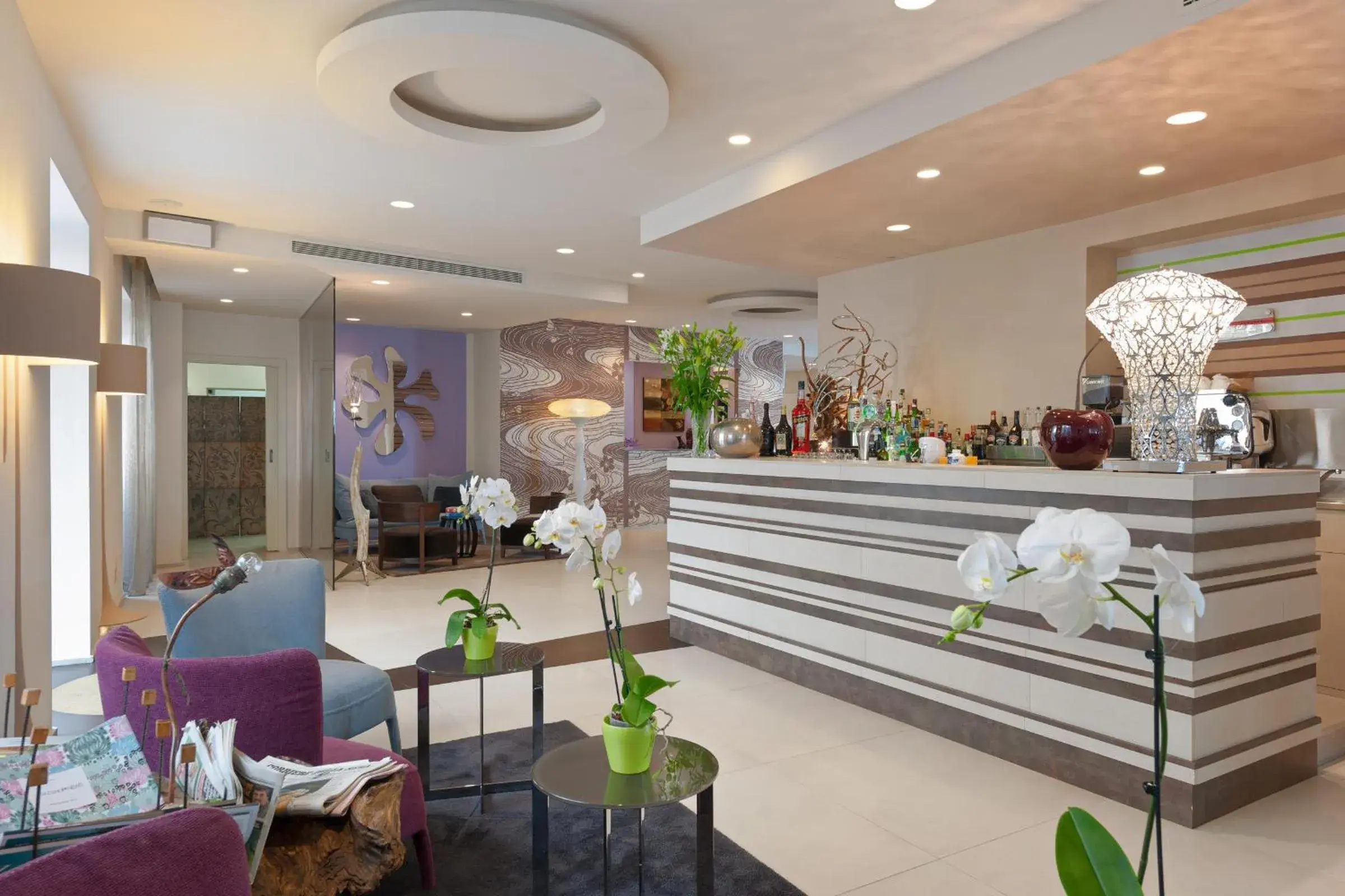 Lobby or reception, Lounge/Bar in Hotel Eden