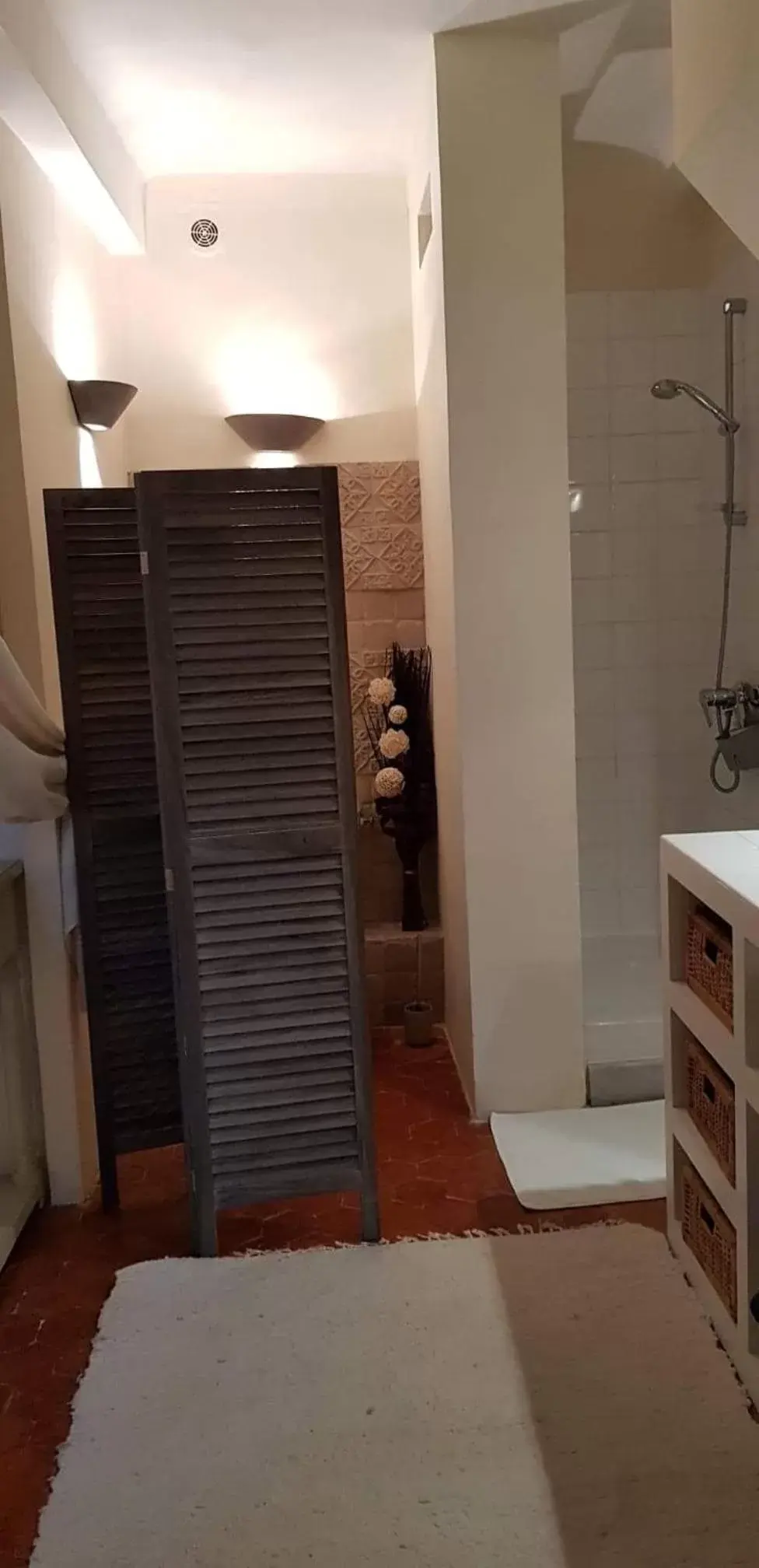 Shower, Bathroom in Le Belvédère - Chambres d'hôtes de charme et Restaurant