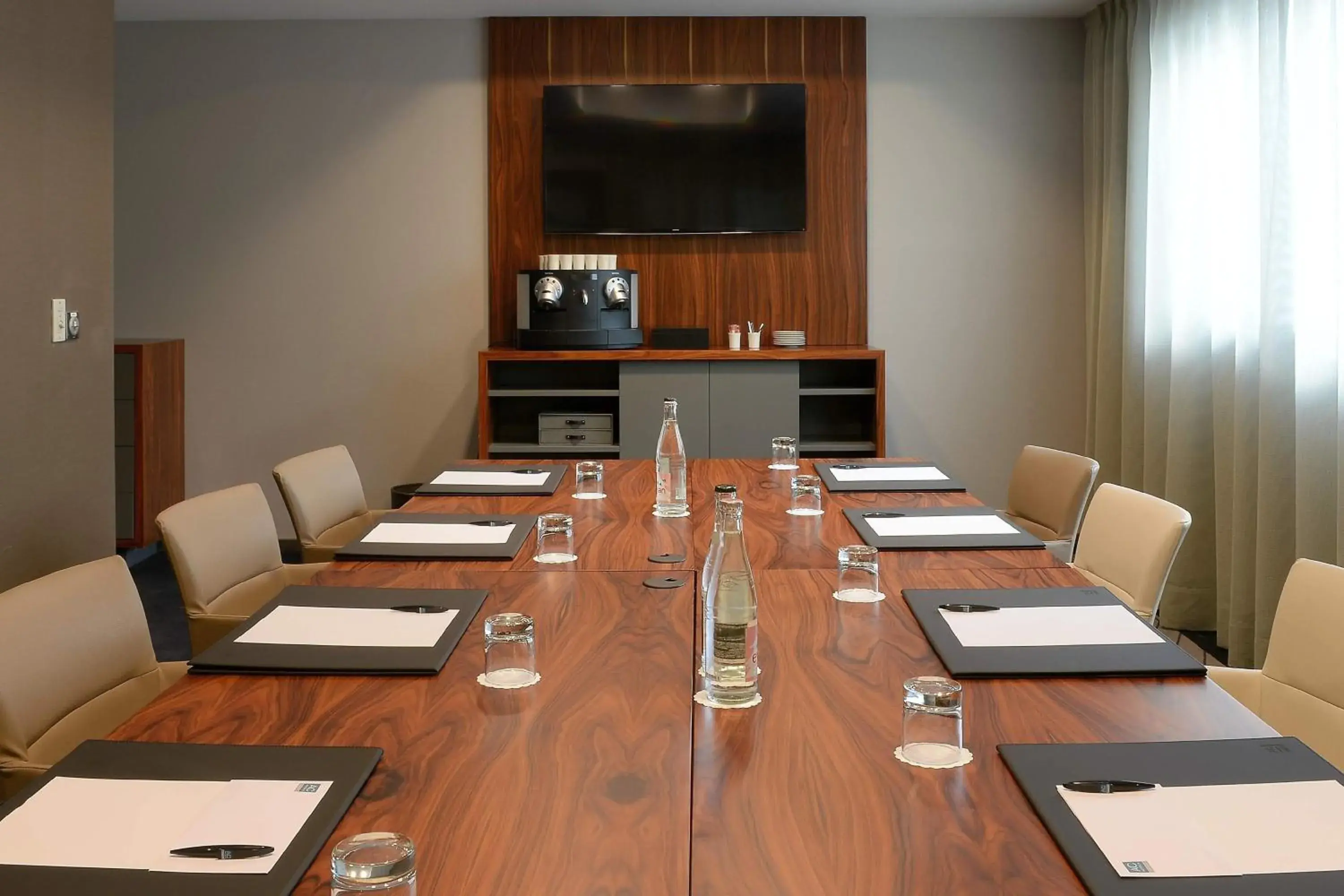 Meeting/conference room in AC Hotel by Marriott Marseille Prado Vélodrome