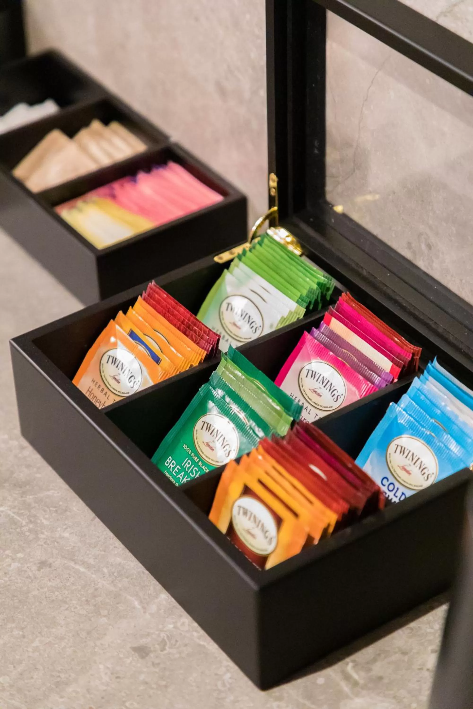 Food and drinks in Hotel Stratford San Francisco - Handwritten Collection