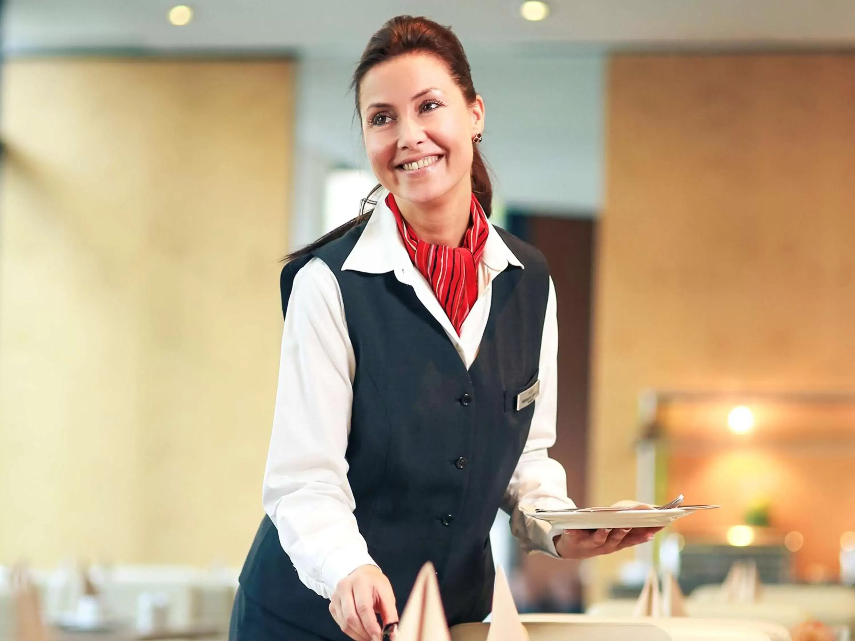 Restaurant/places to eat, Staff in Mercure Hotel Plaza Essen