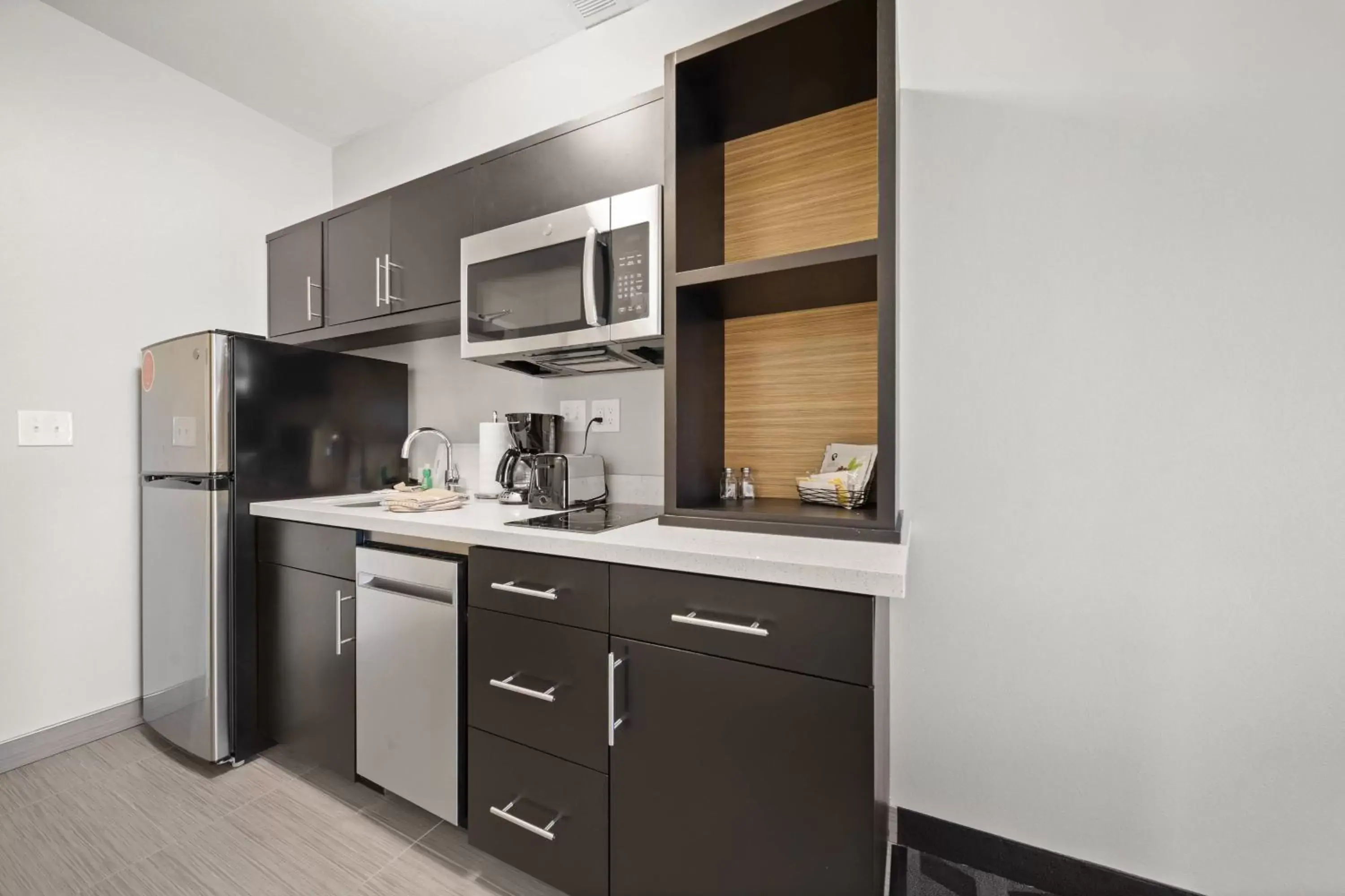 Kitchen or kitchenette, Kitchen/Kitchenette in TownePlace Suites Waco Northeast