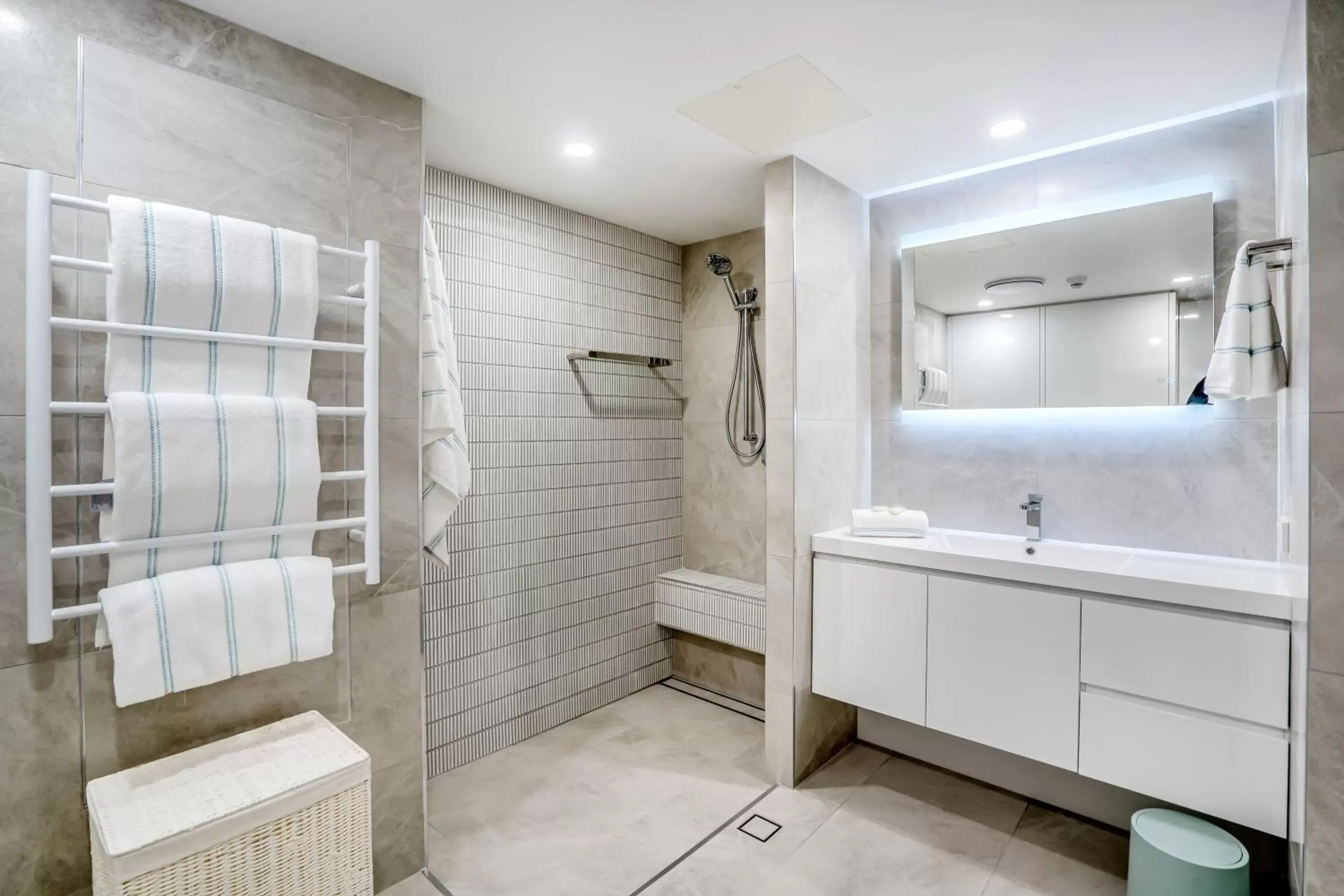 Bathroom in Pacific Plaza Apartments