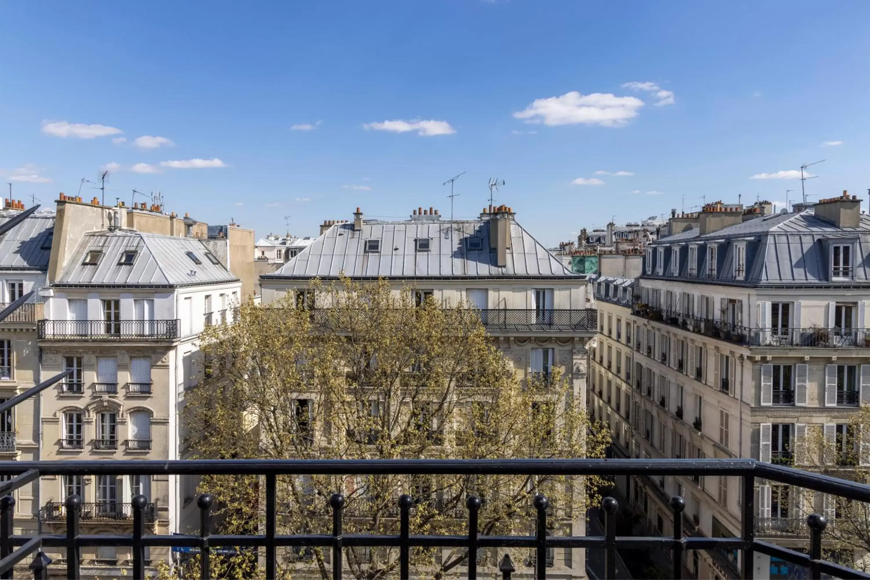 View (from property/room) in Hotel Brady - Gare de l'Est