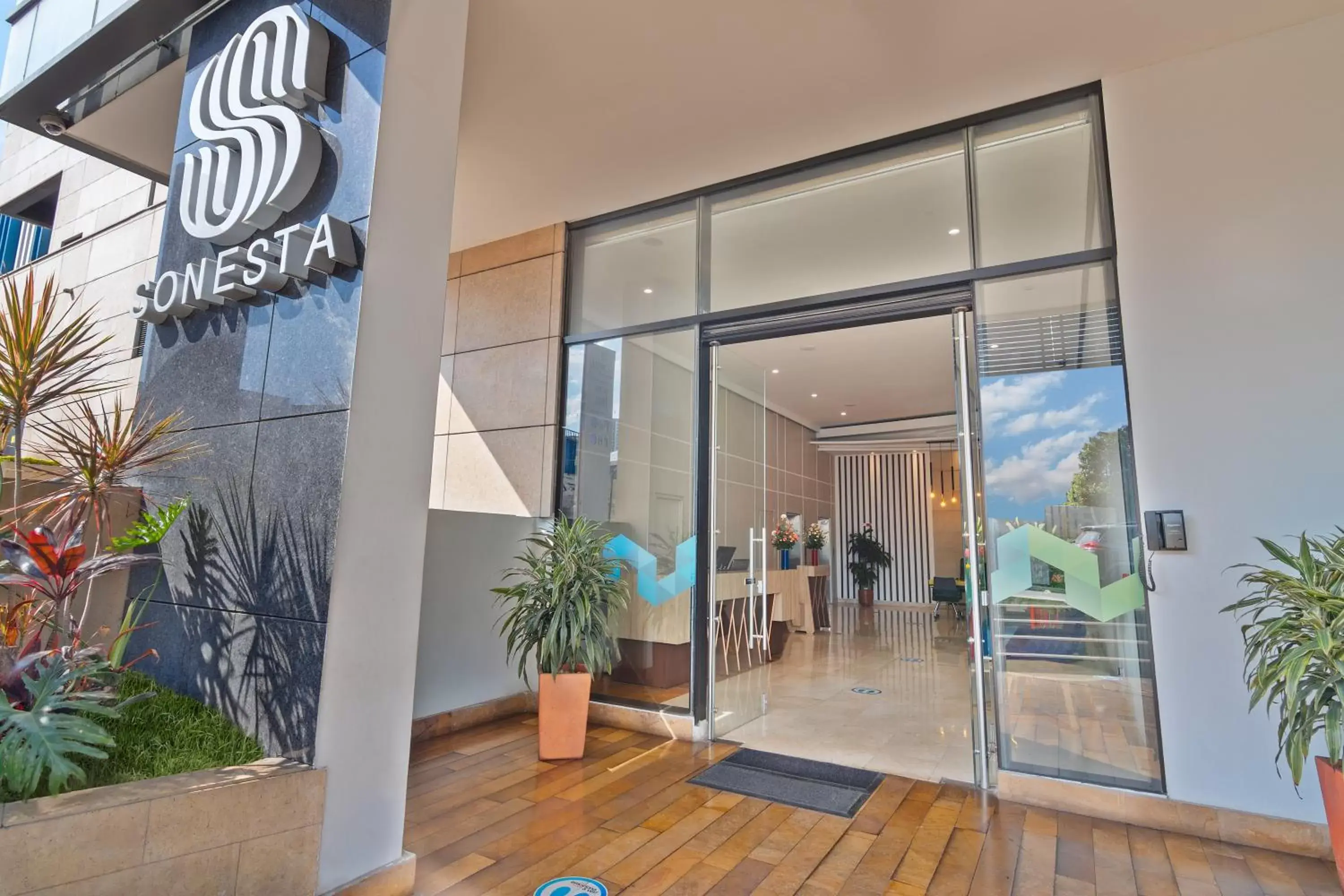 Facade/entrance in Sonesta Hotel Ibagué Facade/entrance in Sonesta Hotel Ibagué