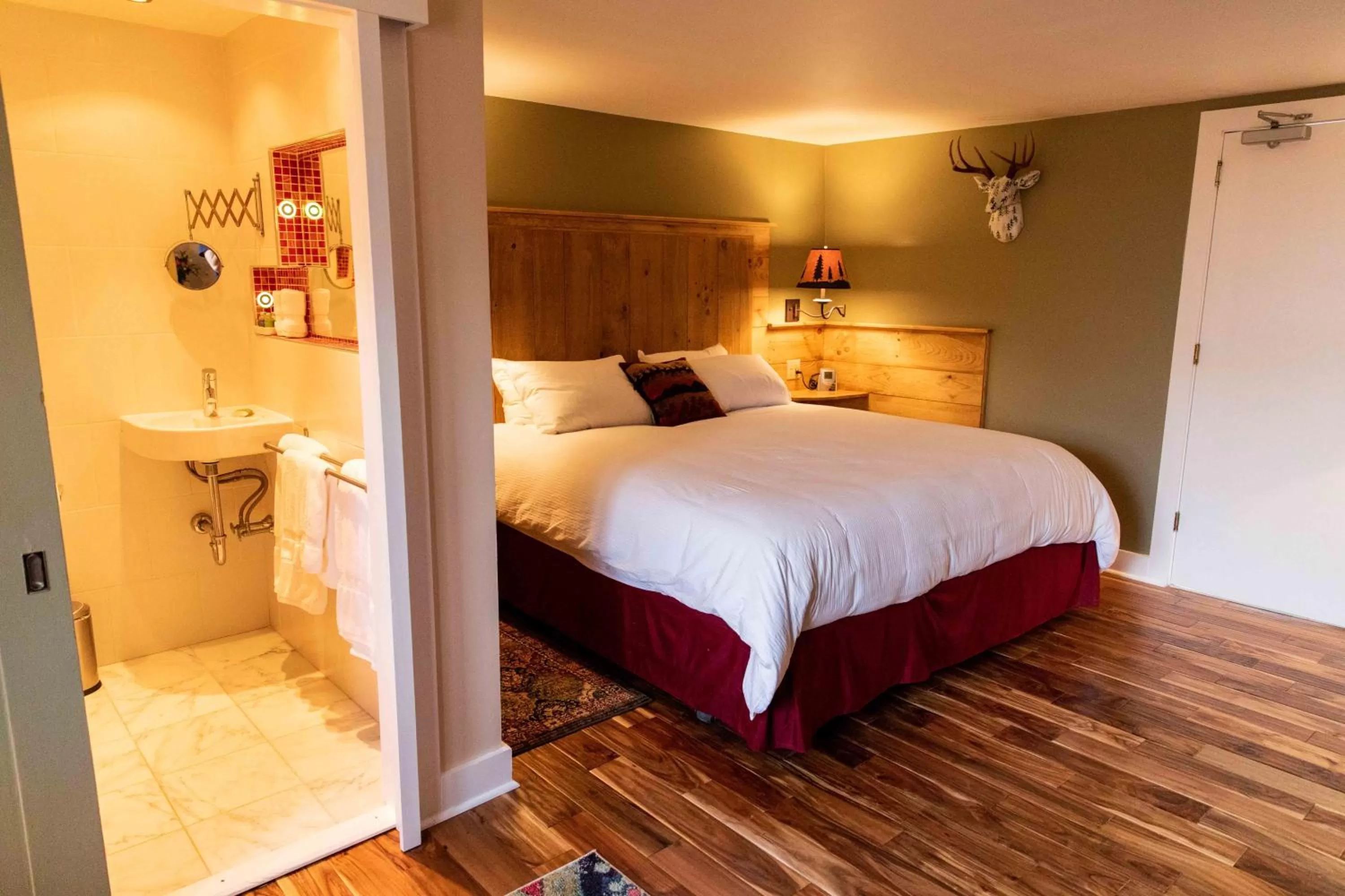 Bed in The Woodstocker B&B