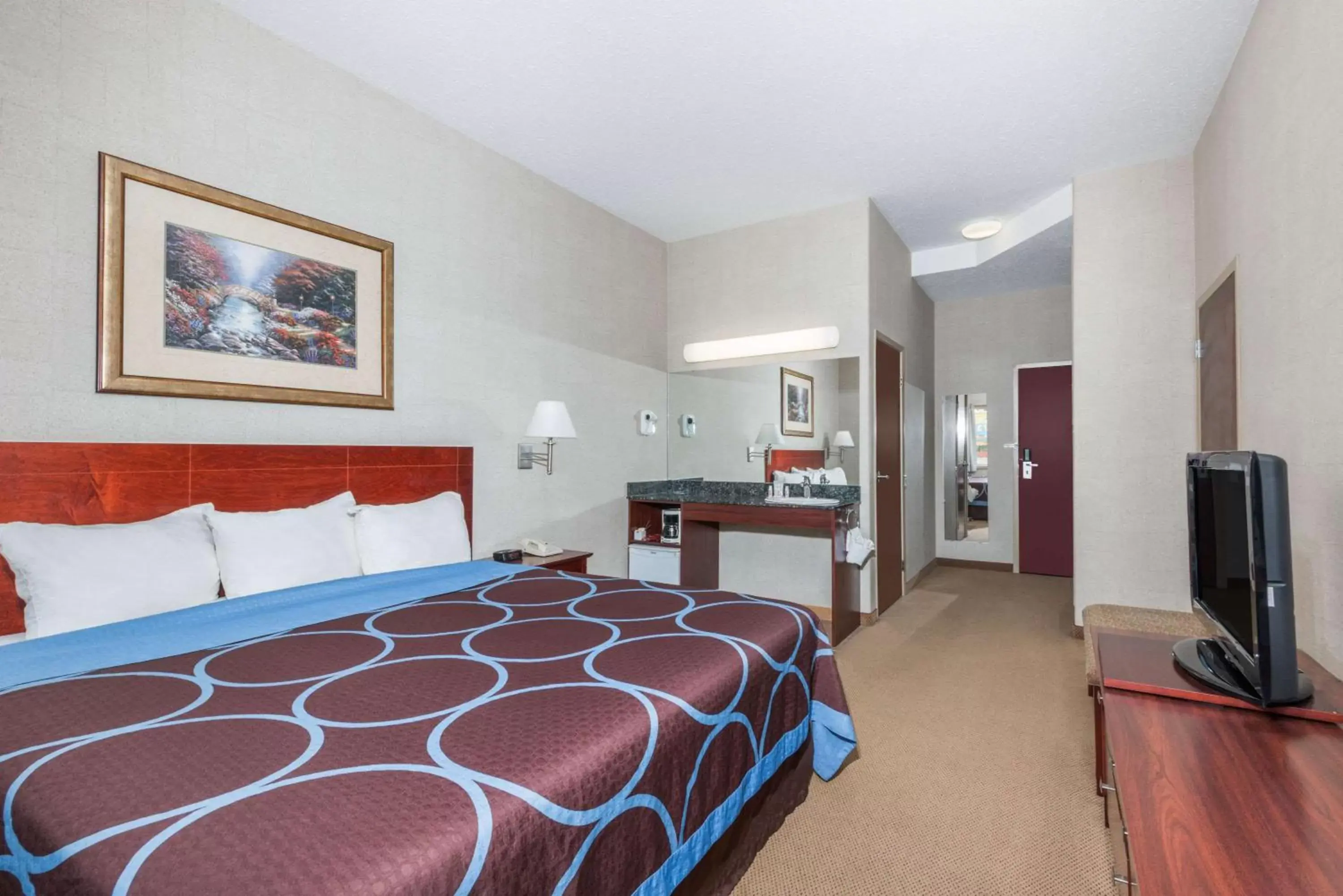 King Room - Mobility Access/Non-Smoking in Super 8 by Wyndham Red Deer City Centre King Room - Mobility Access/Non-Smoking in Super 8 by Wyndham Red Deer City Centre
