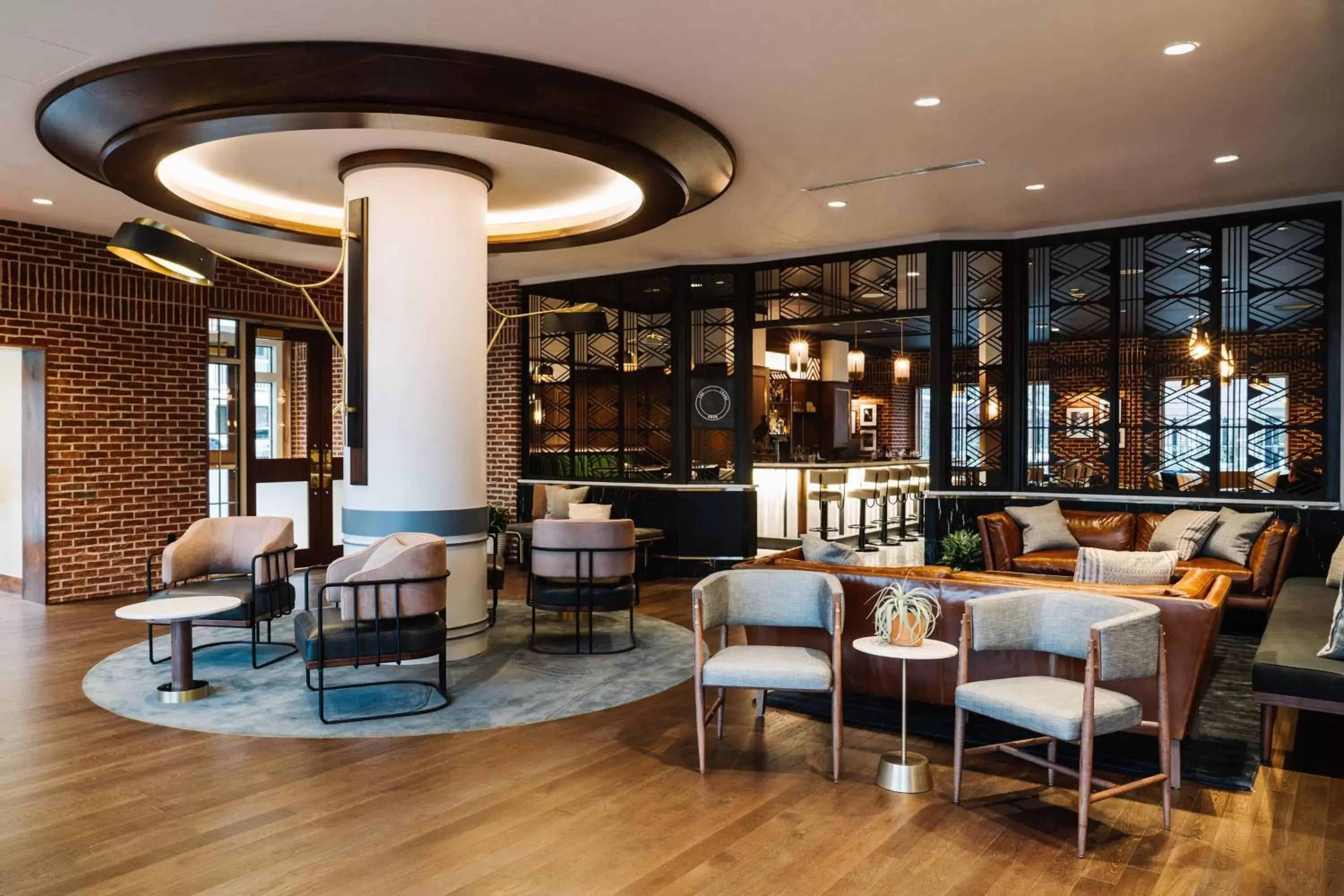 Lobby or reception, Lounge/Bar in The Alida, Savannah, a Tribute Portfolio Hotel