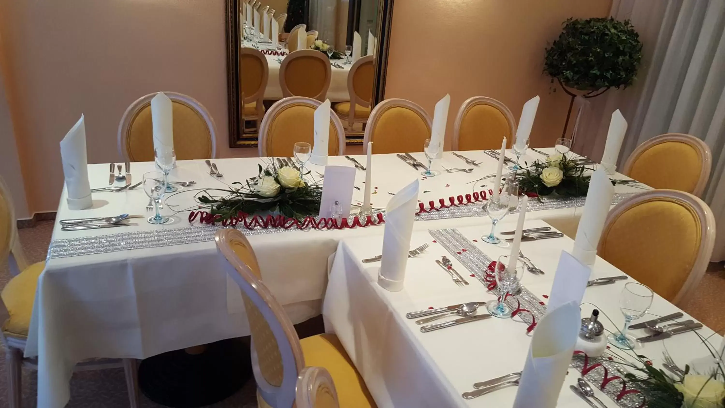 Banquet/Function facilities, Restaurant/Places to Eat in Savoy Hotel Bad Mergentheim