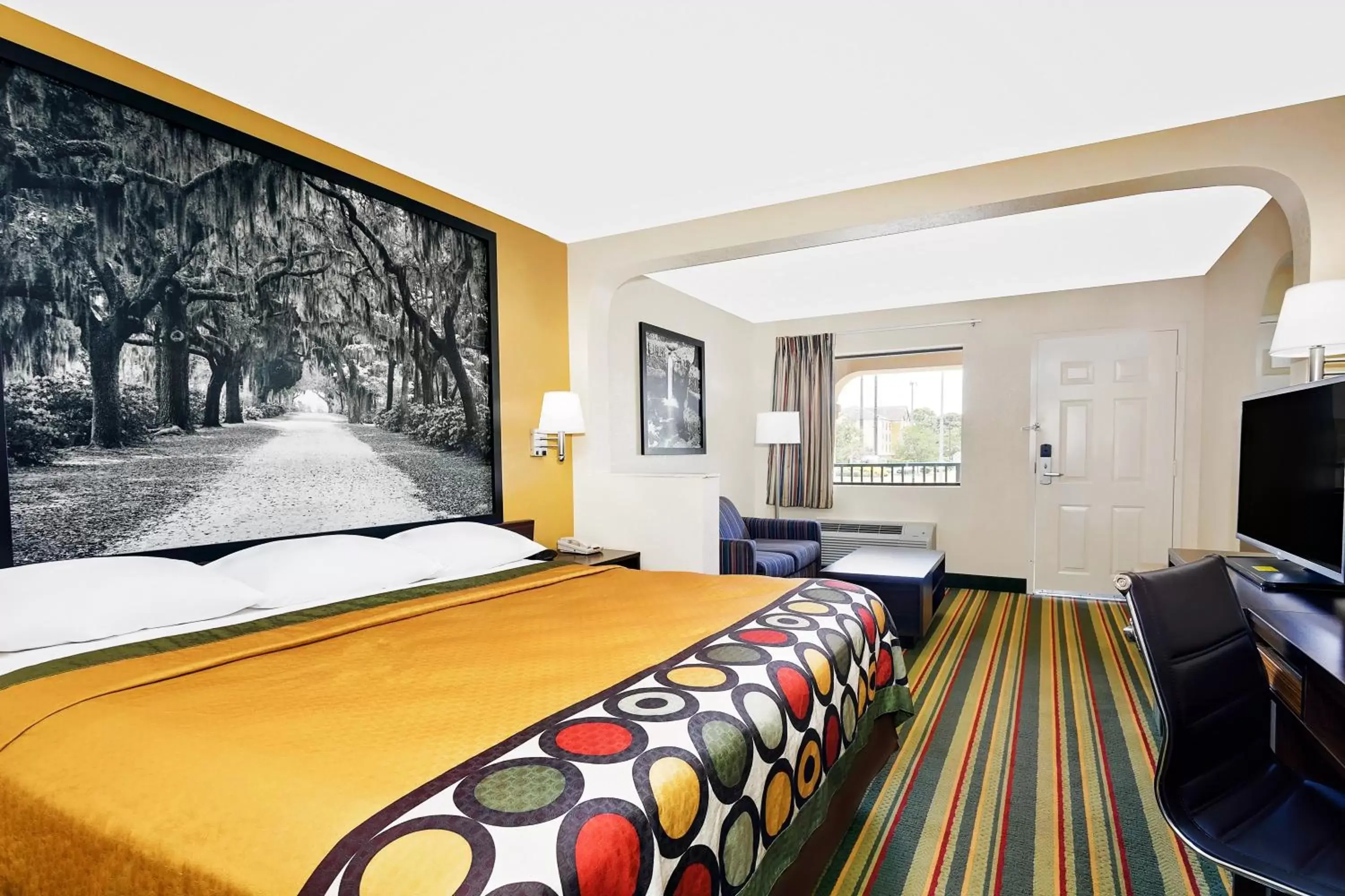 Bed in Super 8 by Wyndham Byron/South Macon Bed in Super 8 by Wyndham Byron/South Macon