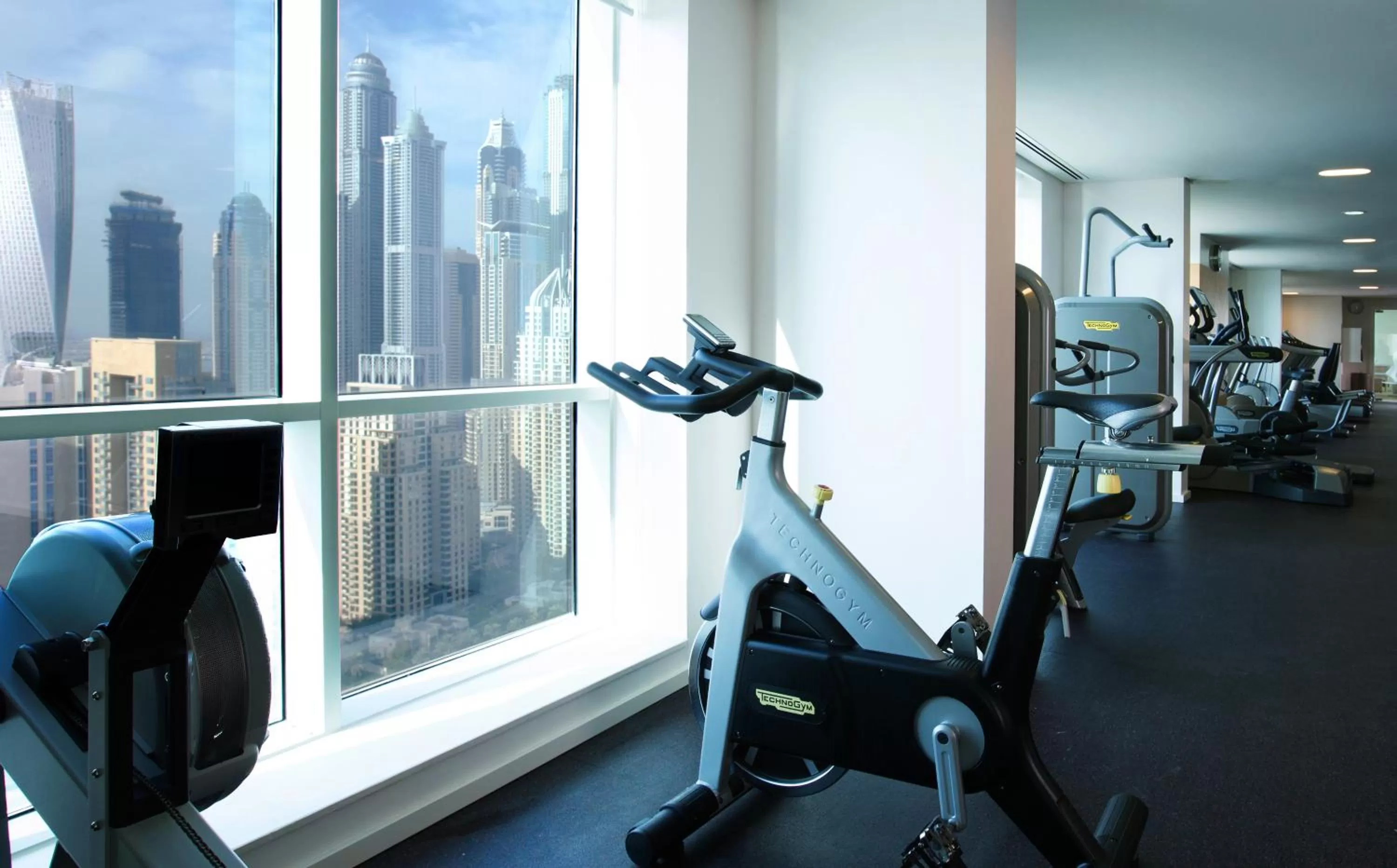 Fitness centre/facilities in Pullman Dubai Jumeirah Lakes Towers