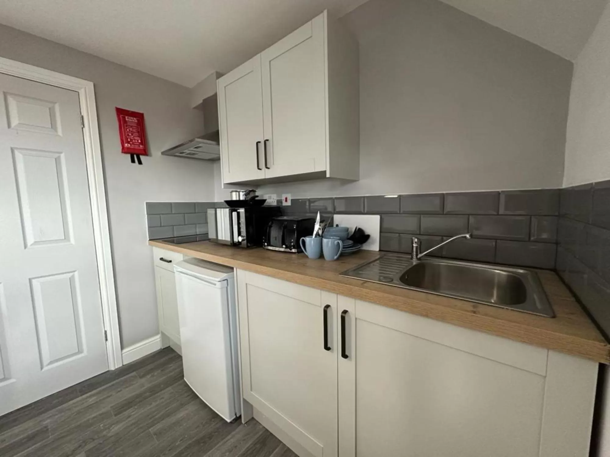 Kitchen/Kitchenette in The Fishpond - Premier Nottingham Studios