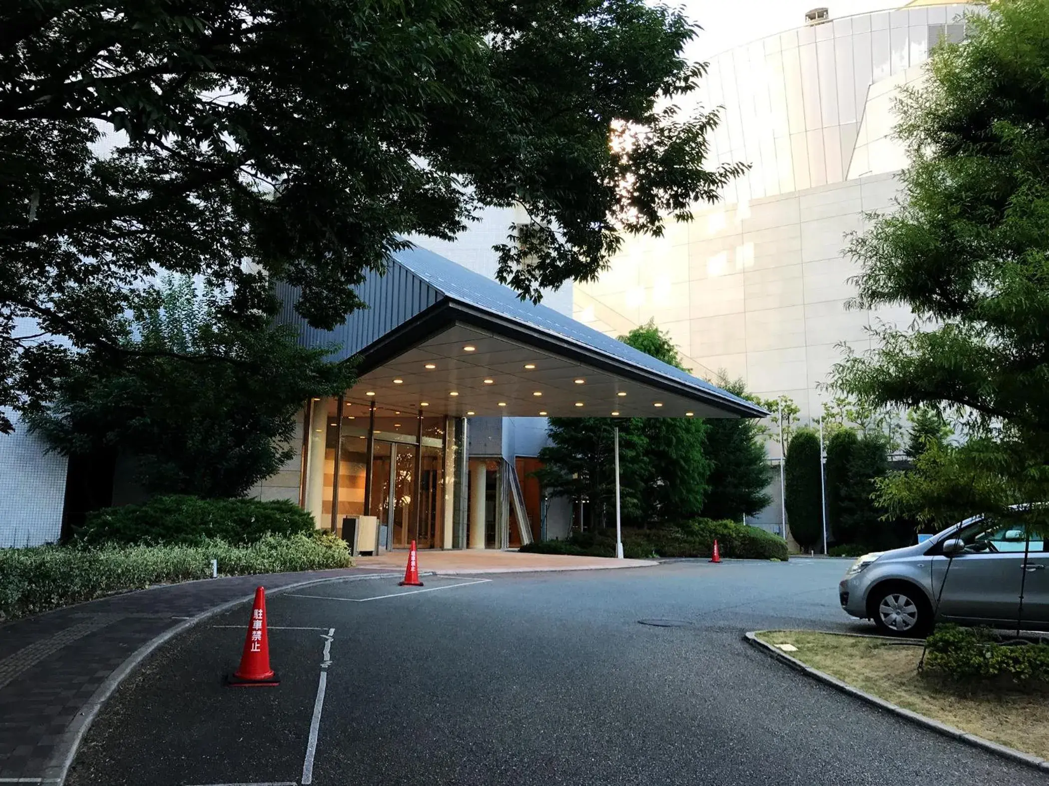Facade/entrance, Property Building in Hotel Seagull Tempozan Osaka