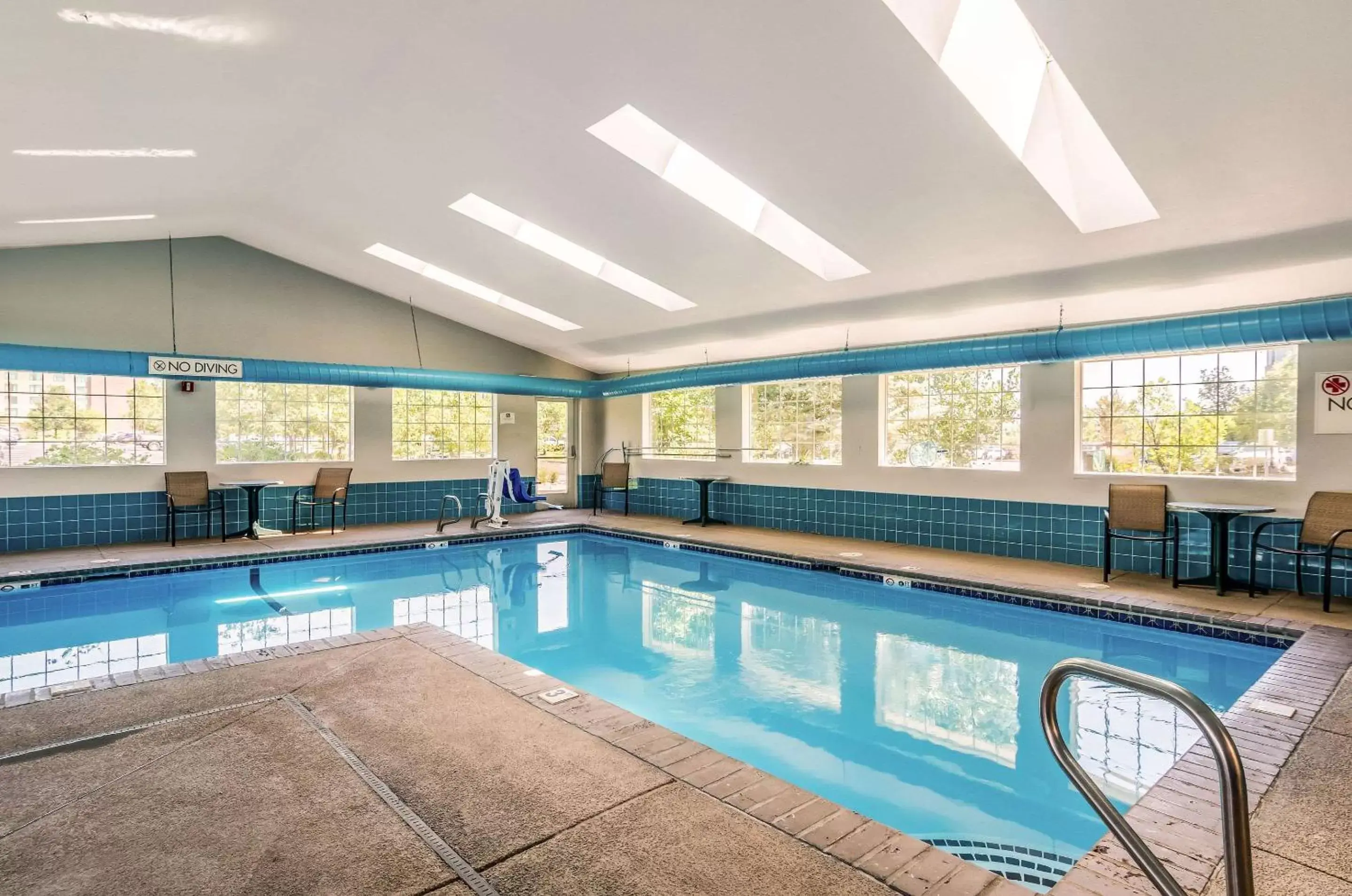 On site, Swimming Pool in Quality Inn & Suites Westminster – Broomfield