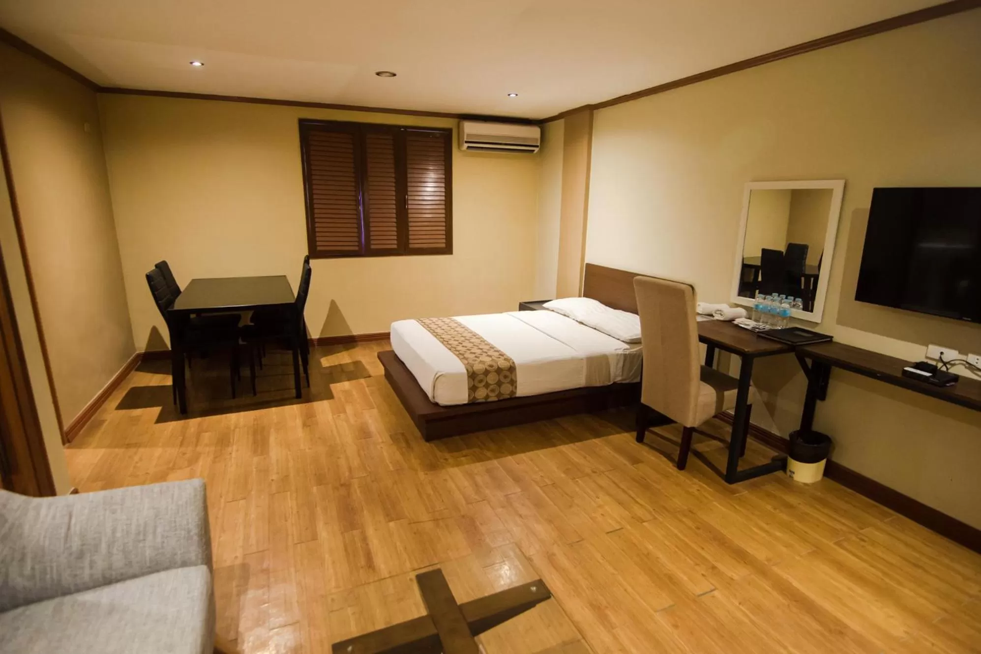 Photo of the whole room, Bed in DG Grami Hotel